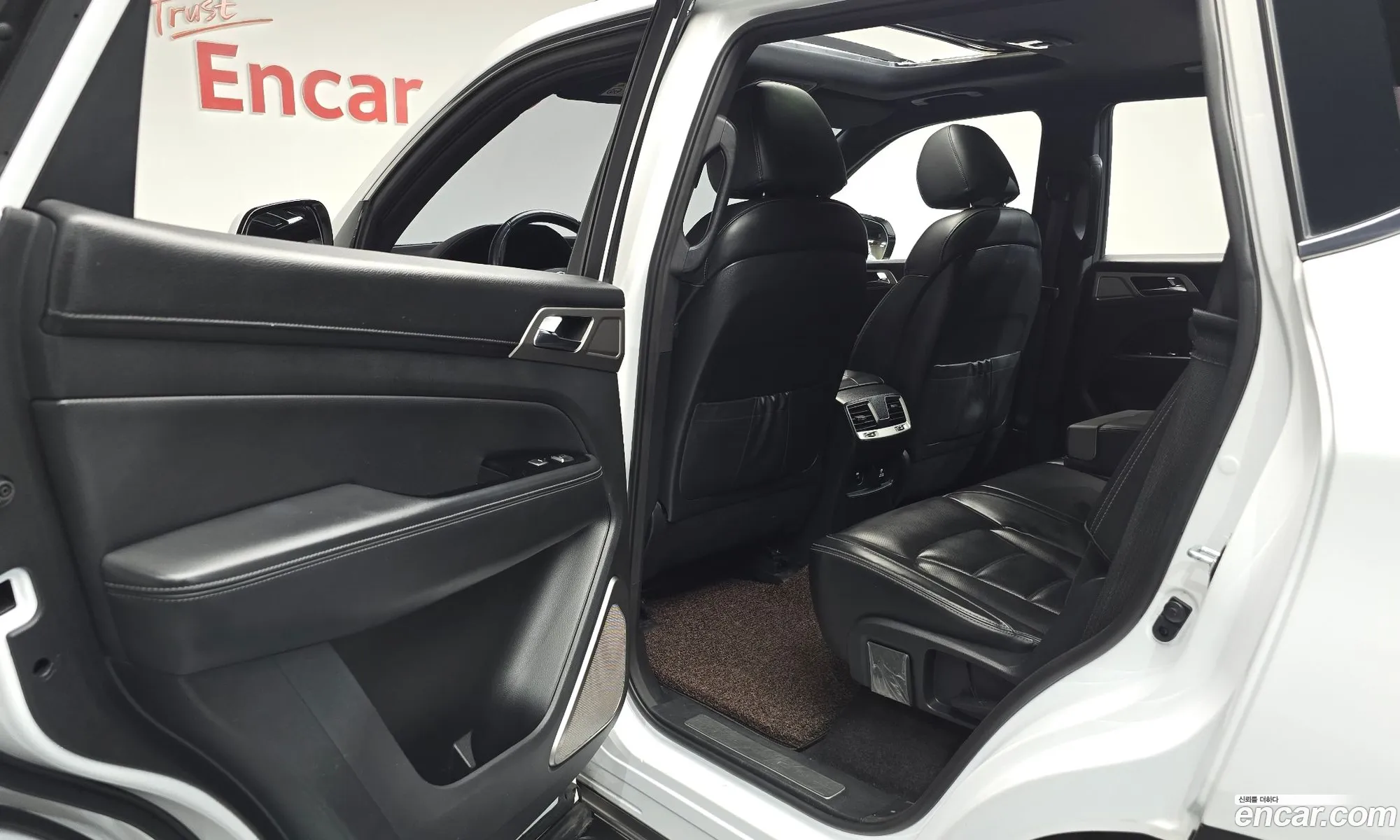 KG Mobility (SsangYong) G4 Rexton 2018 — 4