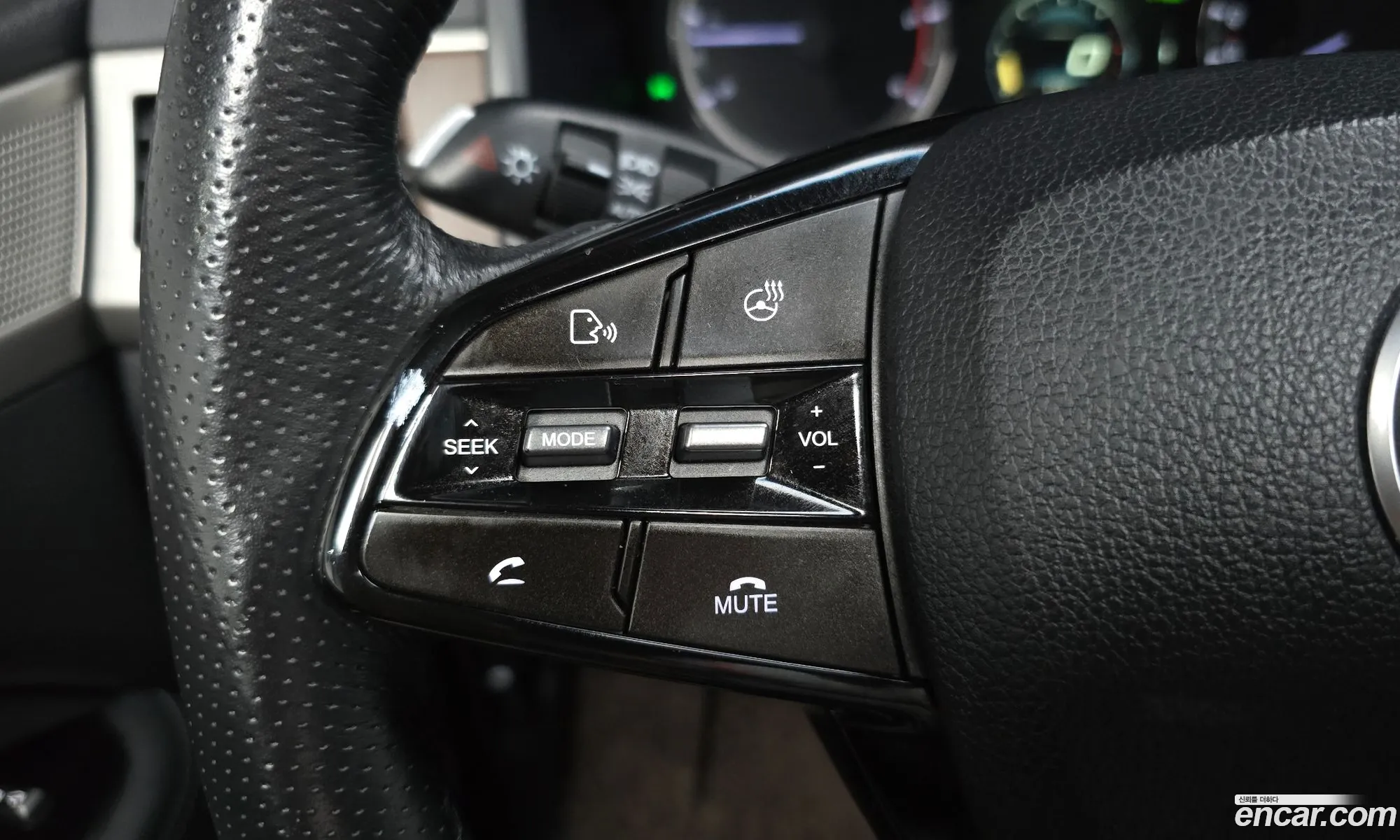 KG Mobility (SsangYong) G4 Rexton 2018 — 18