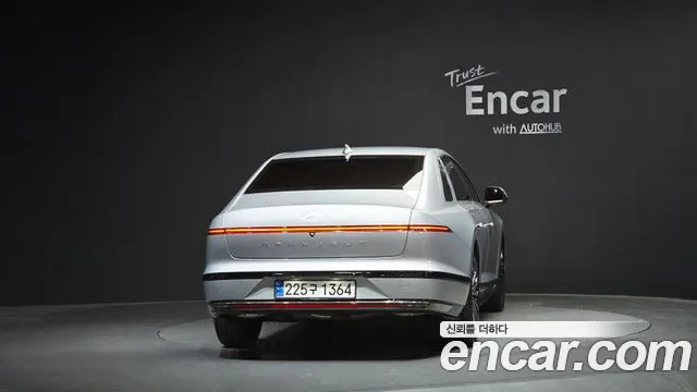 Hyundai Grandeur Hybrid 2024 — 3