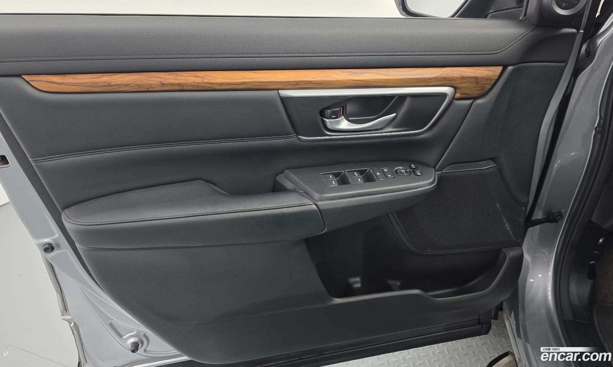Honda CR-V 2017 5J6RW2870HL520715 — 10