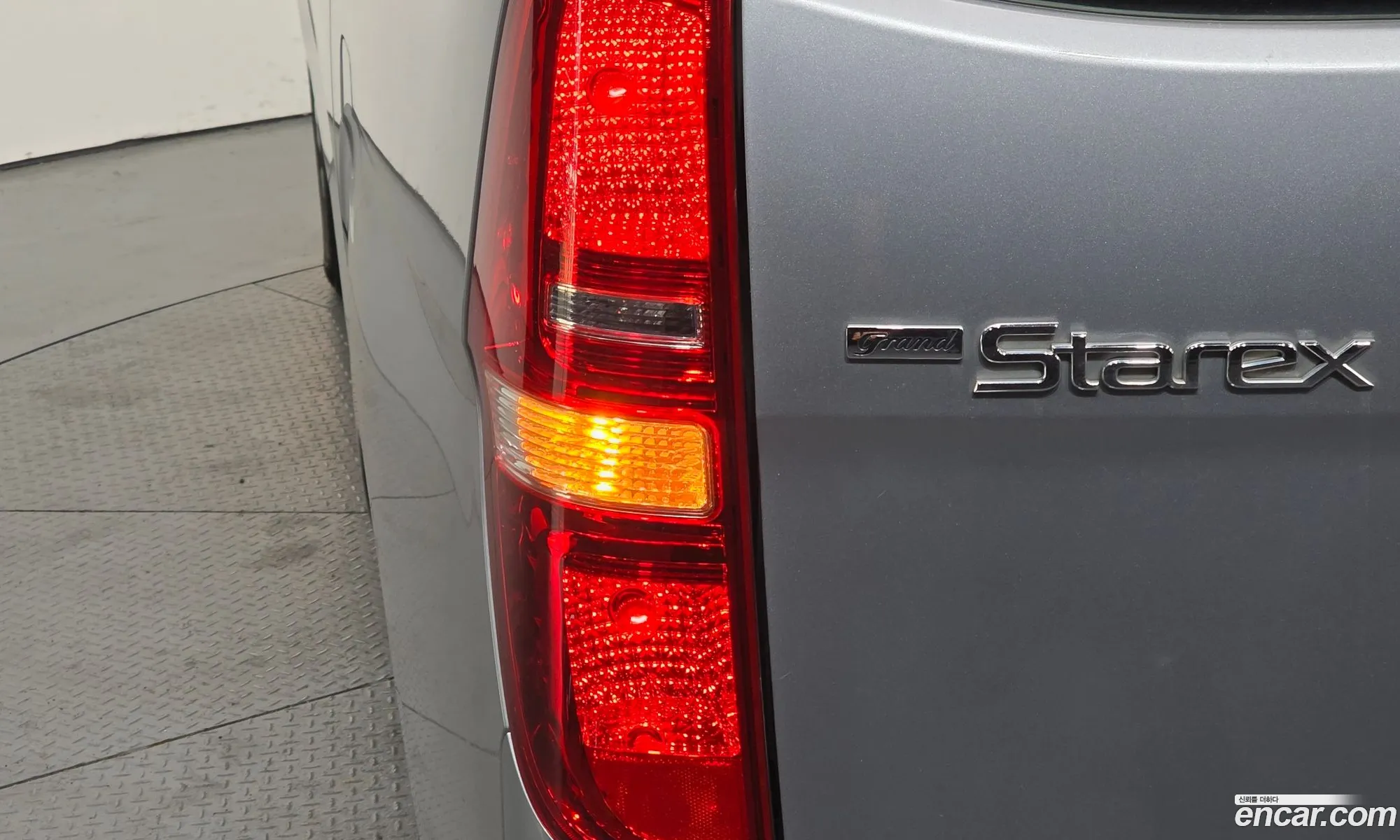 Hyundai Grand Starex 2013 — 3