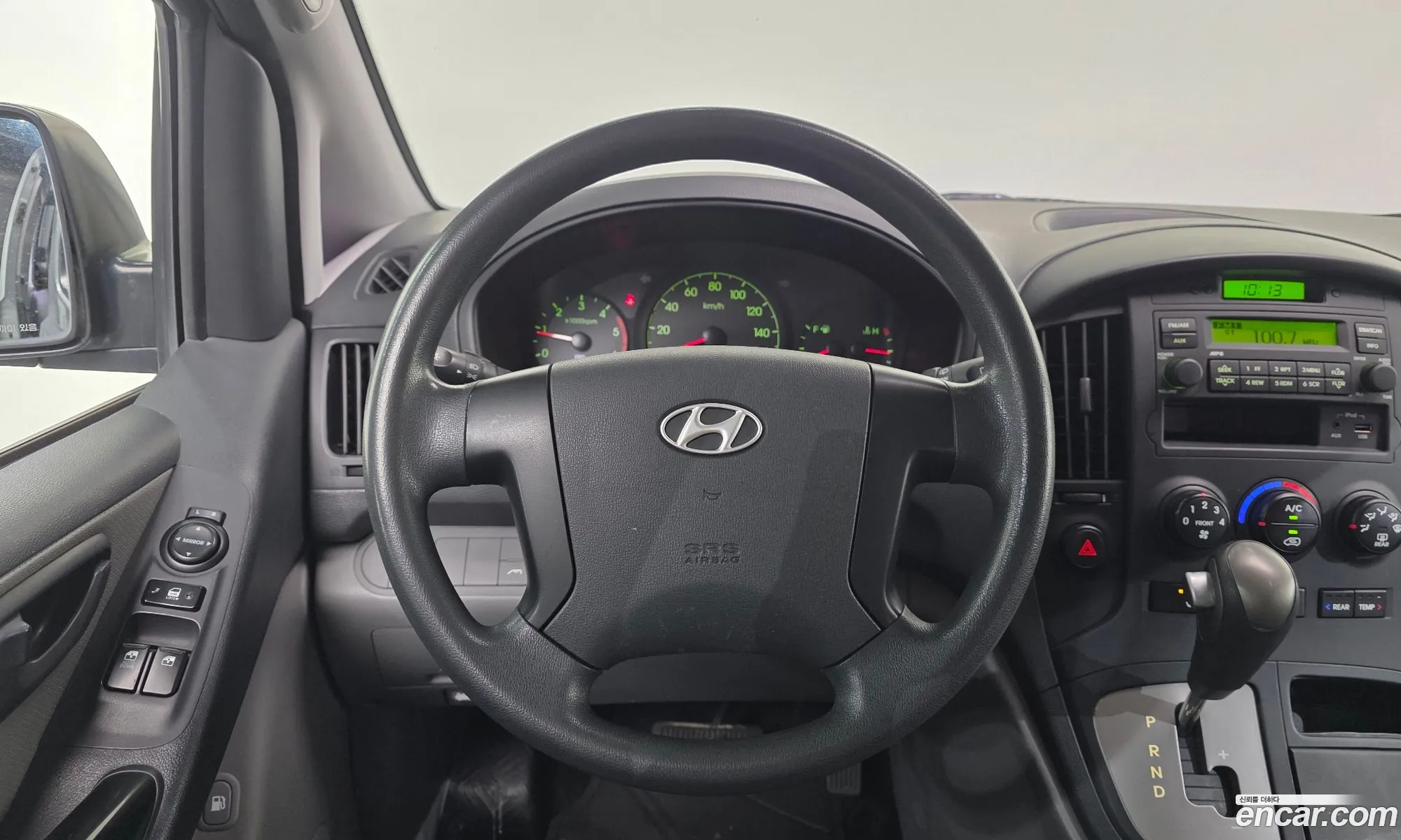 Hyundai Grand Starex 2013 — 11