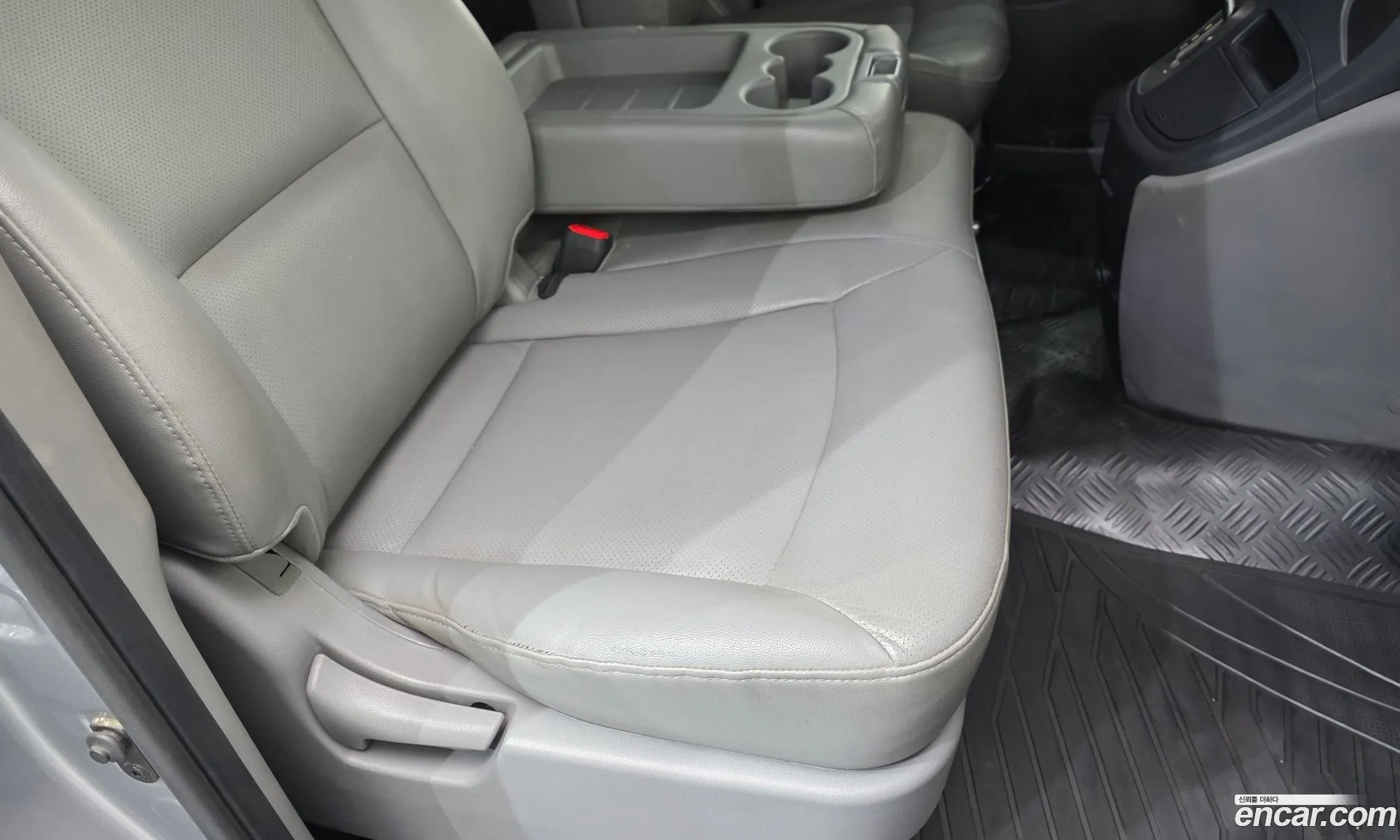 Hyundai Grand Starex 2013 — 10