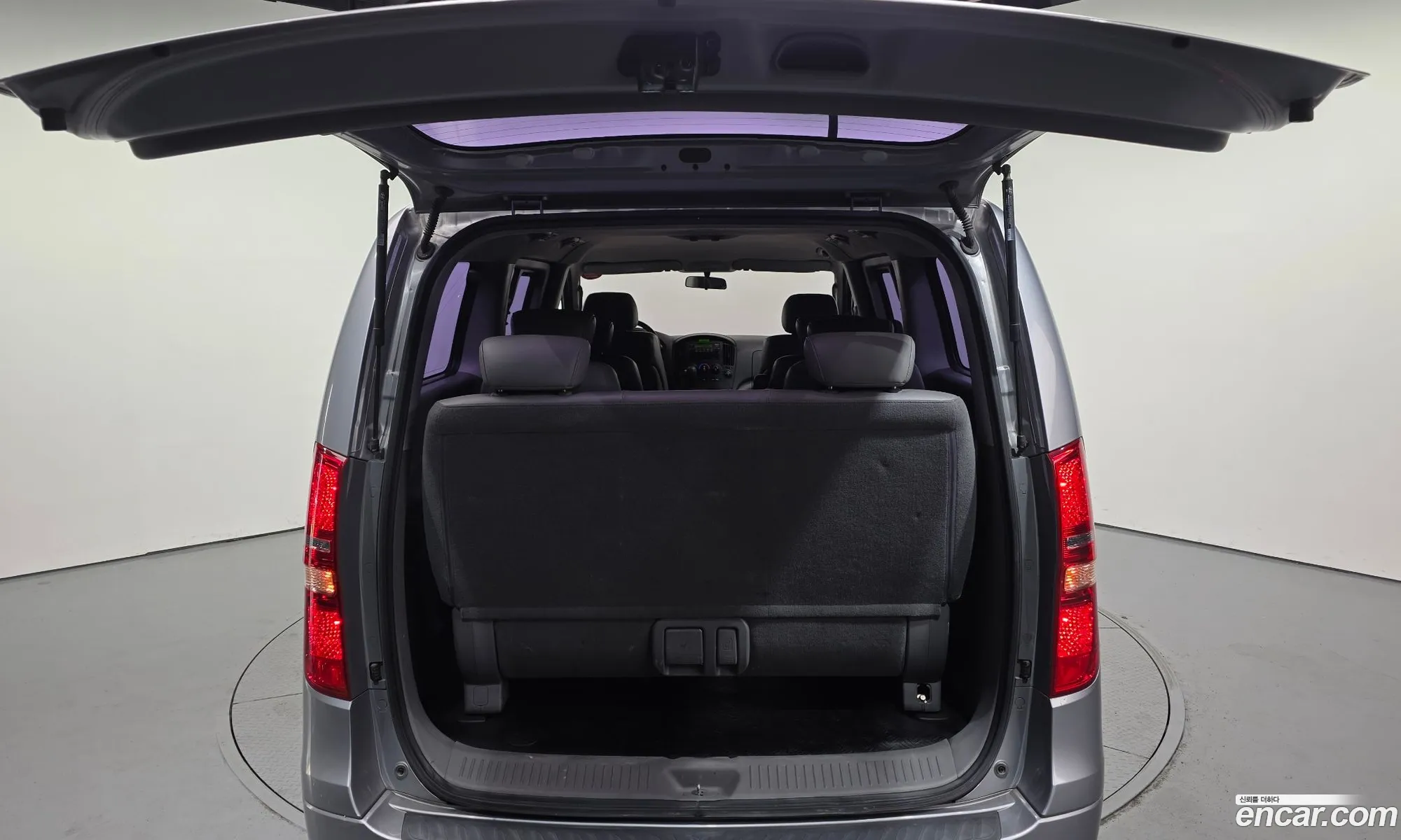 Hyundai Grand Starex 2013 — 13