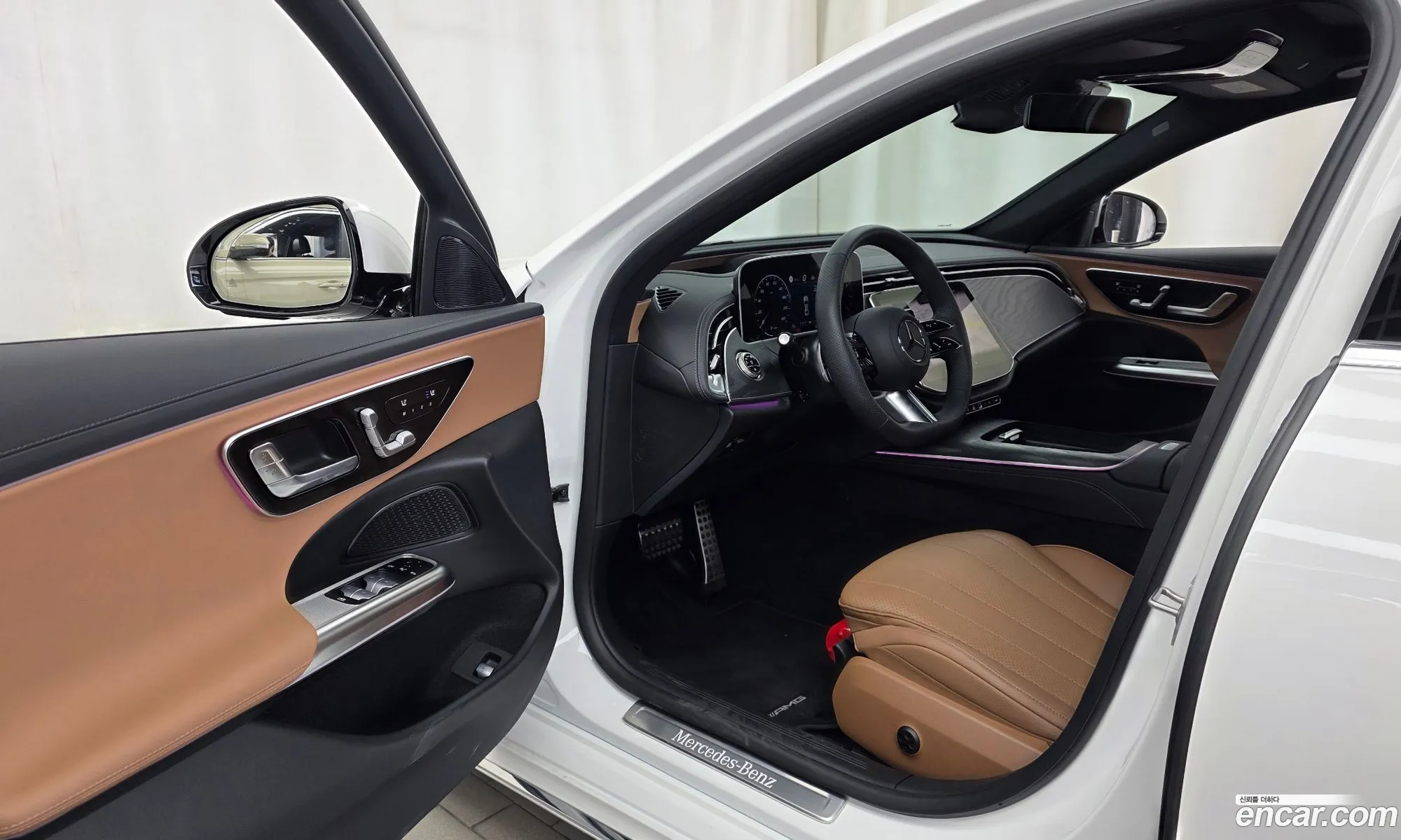 Mercedes-Benz E-Class W214 2025 — 22