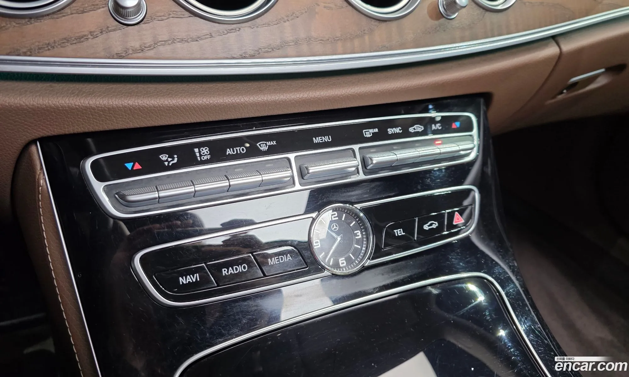 Mercedes-Benz E-Class W213 2019 WDDZF0EB5KA650977 — 25