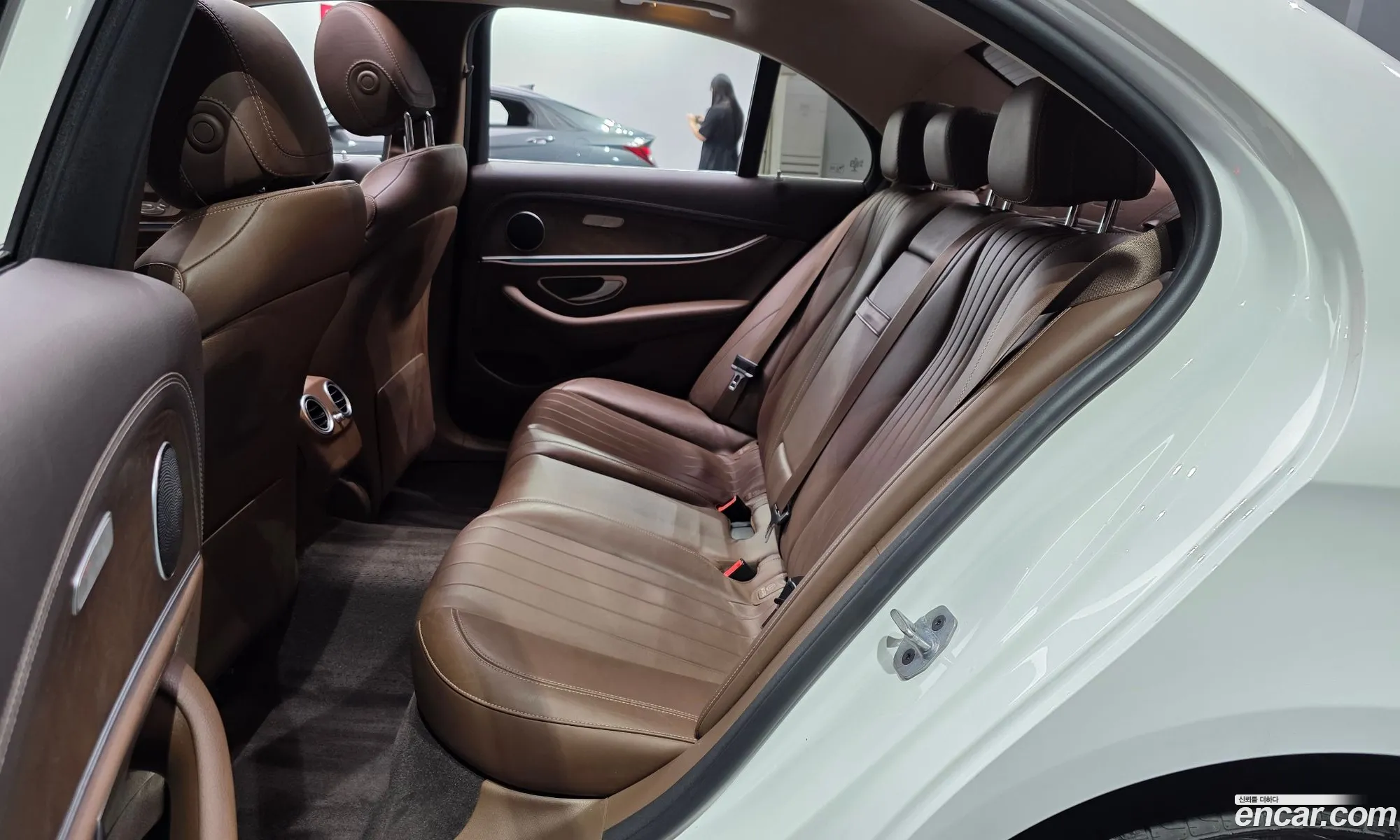 Mercedes-Benz E-Class W213 2019 WDDZF0EB5KA650977 — 19