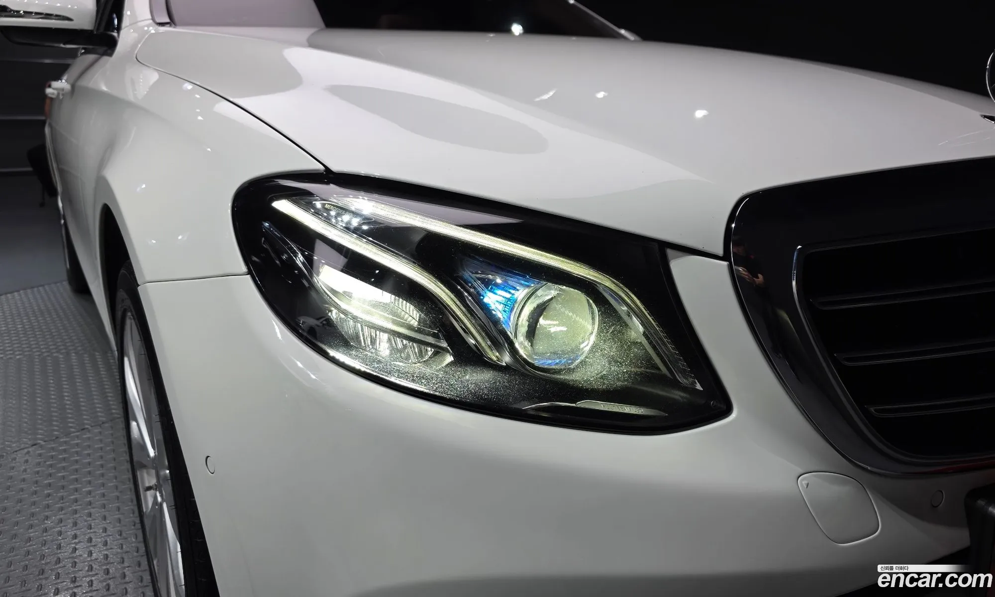 Mercedes-Benz E-Class W213 2019 WDDZF0EB5KA650977 — 28