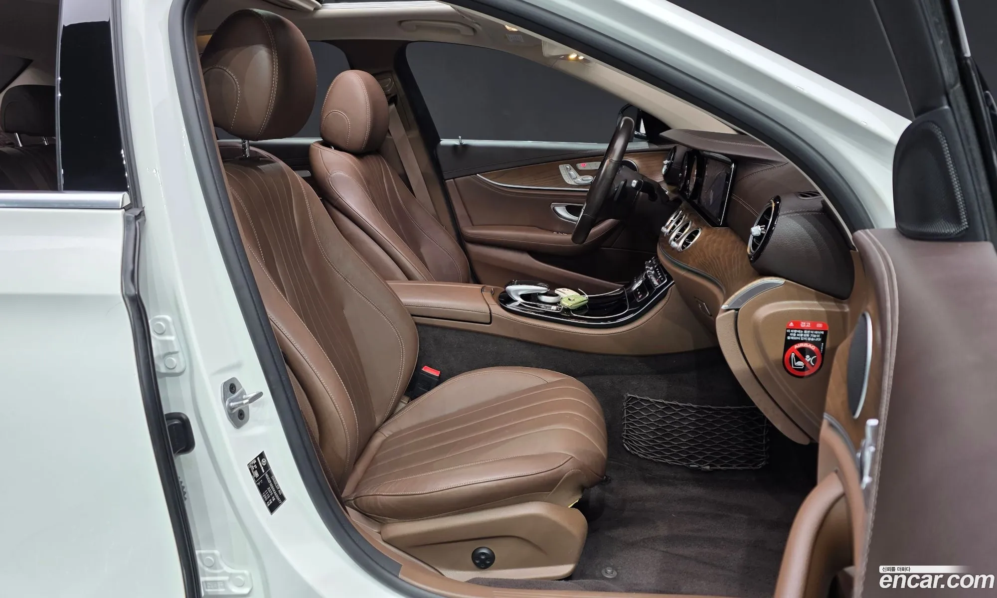 Mercedes-Benz E-Class W213 2019 WDDZF0EB5KA650977 — 26