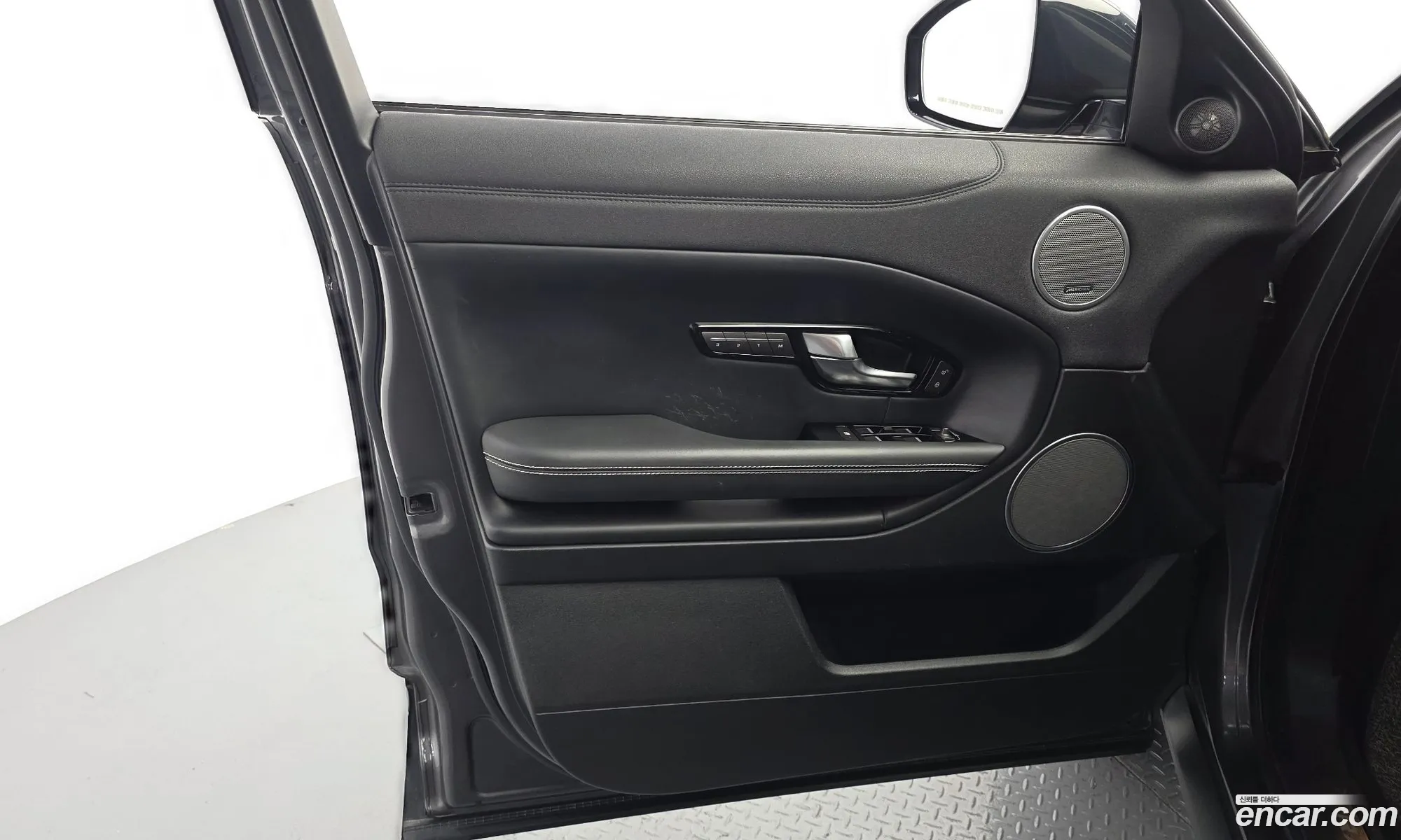 Land Rover Range Rover Evoque 2018 — 21
