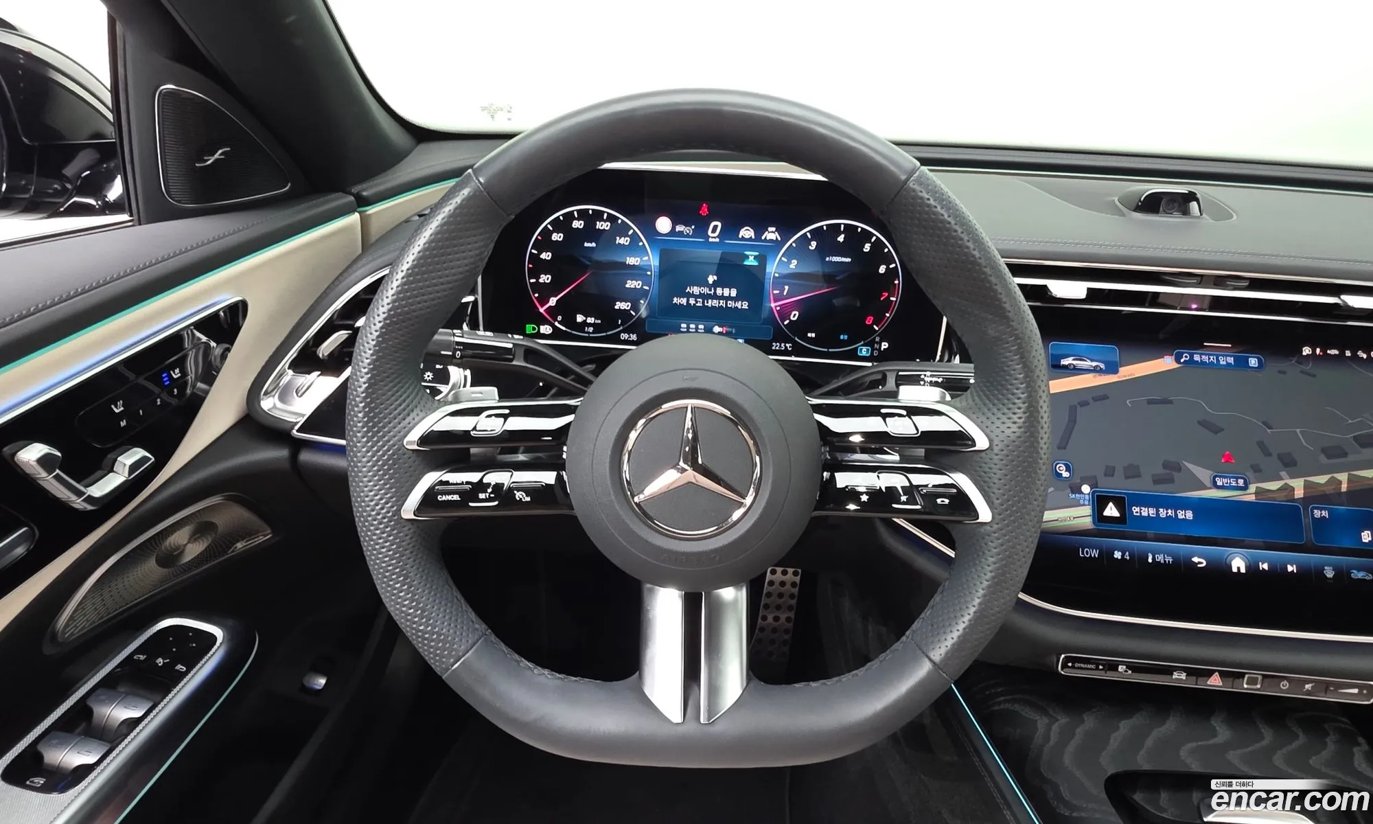 Mercedes-Benz E-Class W214 2025 — 11