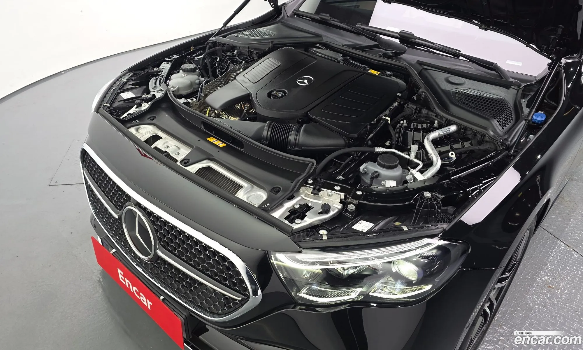 Mercedes-Benz E-Class W214 2025 — 20
