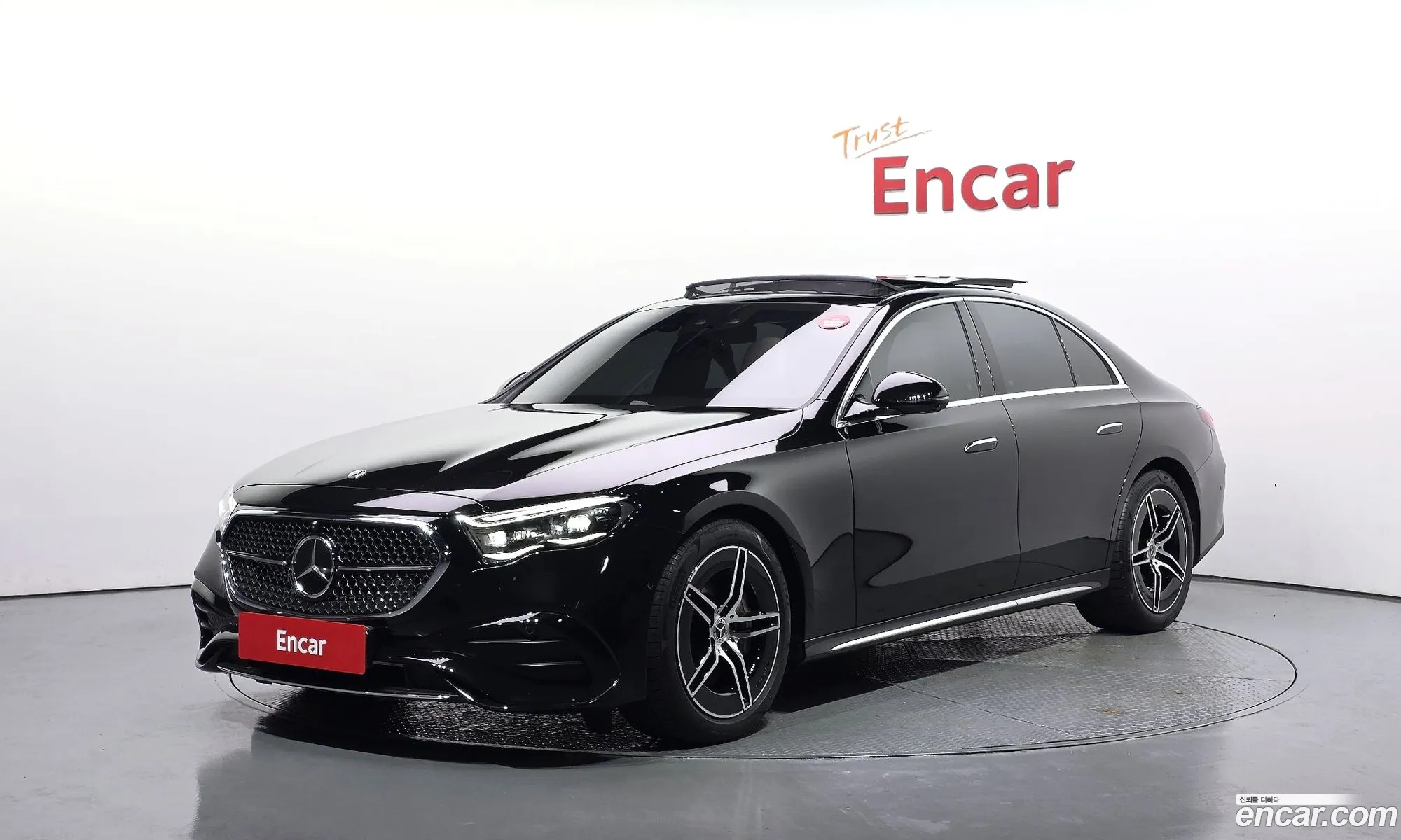 Mercedes-Benz E-Class W214 2025 — 17