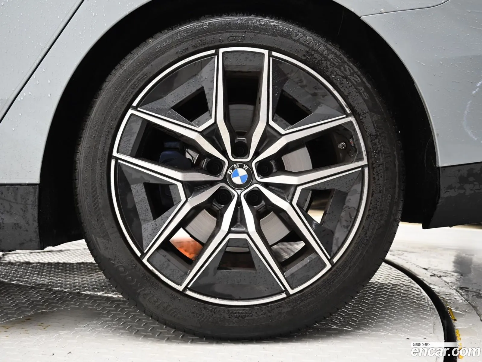 BMW 5 Series 2024 — 10