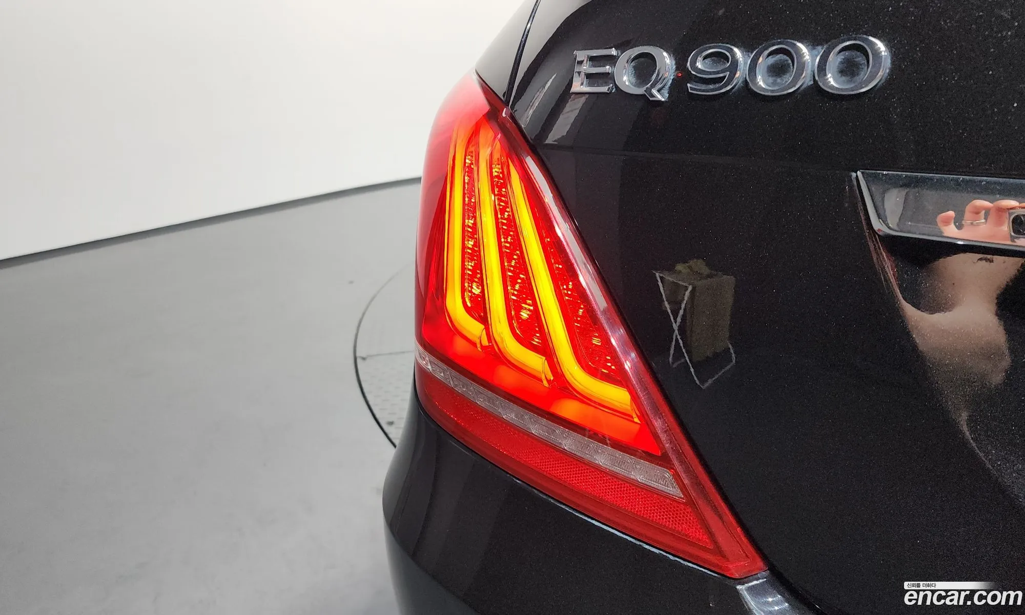 Genesis EQ900 2017 — 28