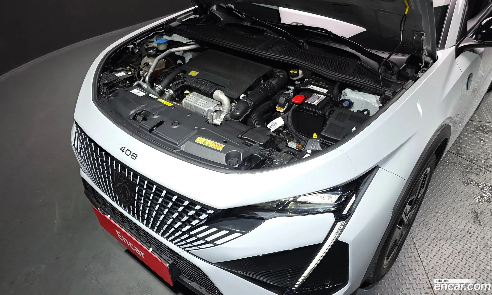 Peugeot 408