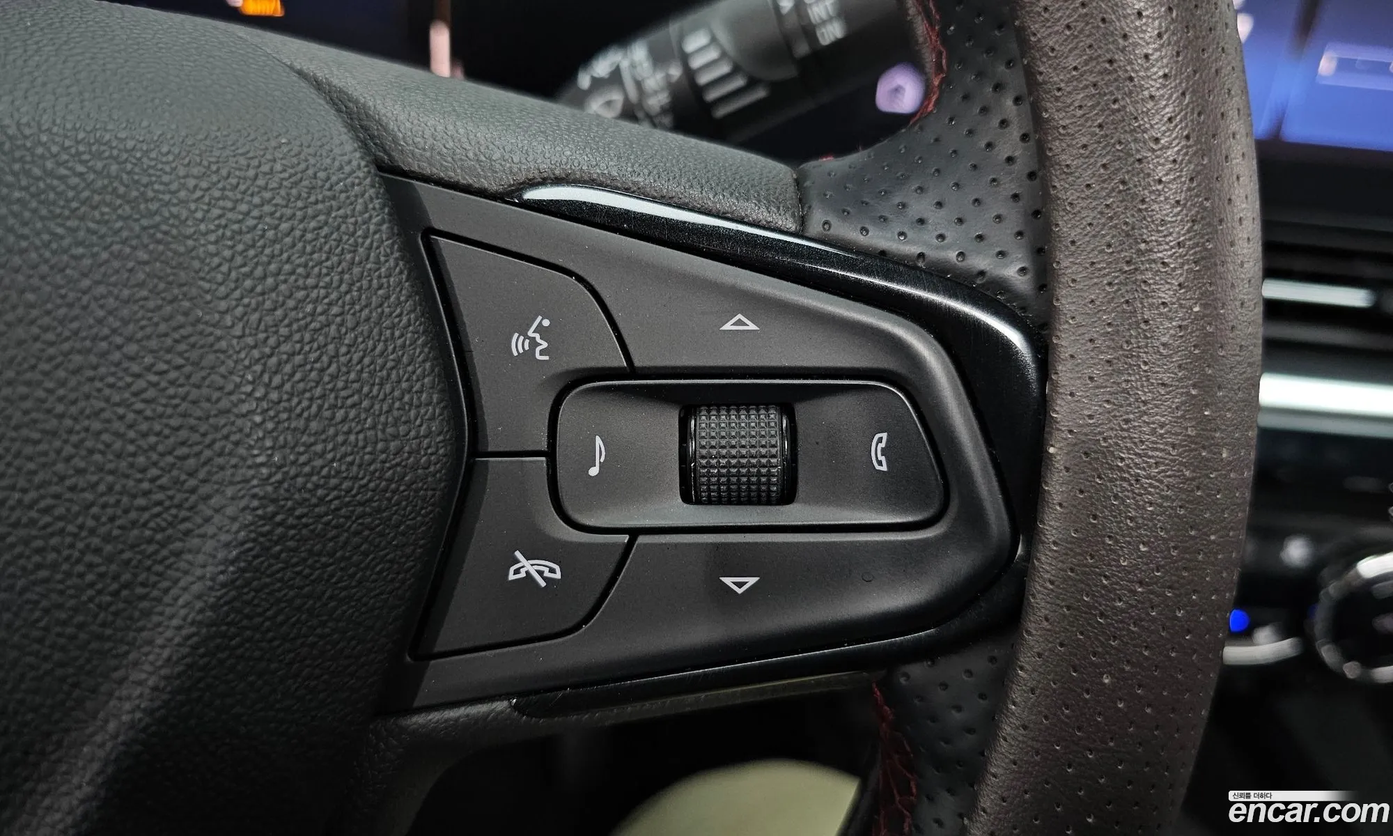 Chevrolet (GM Daewoo) Trax Crossover 2023 — 6