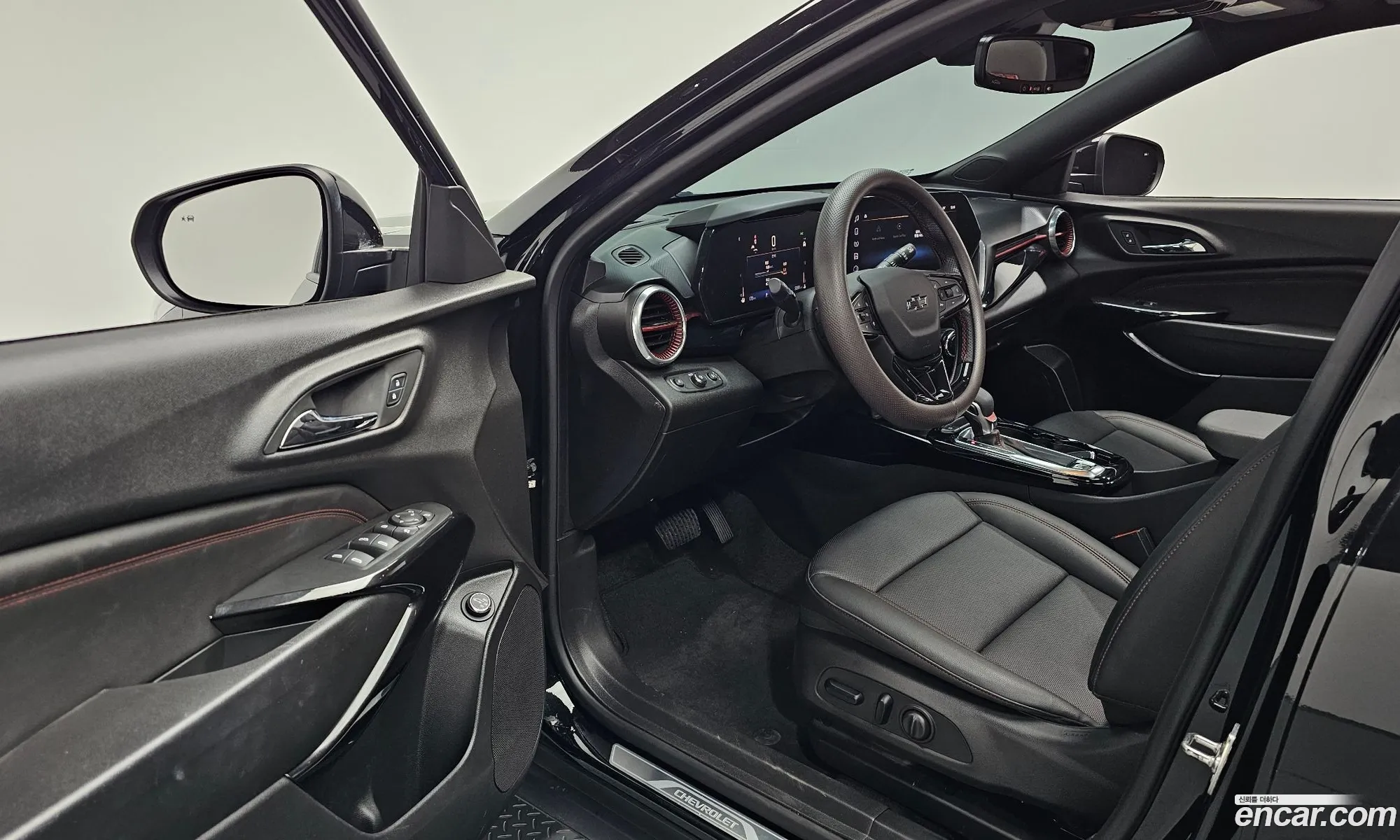 Chevrolet (GM Daewoo) Trax Crossover 2023 — 12