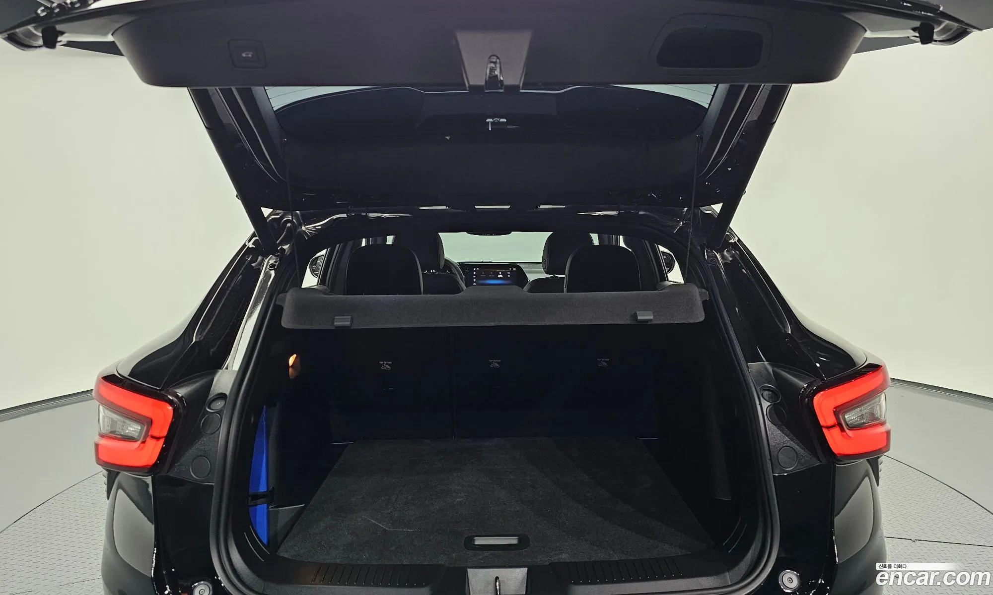 Chevrolet (GM Daewoo) Trax Crossover 2023 — 33