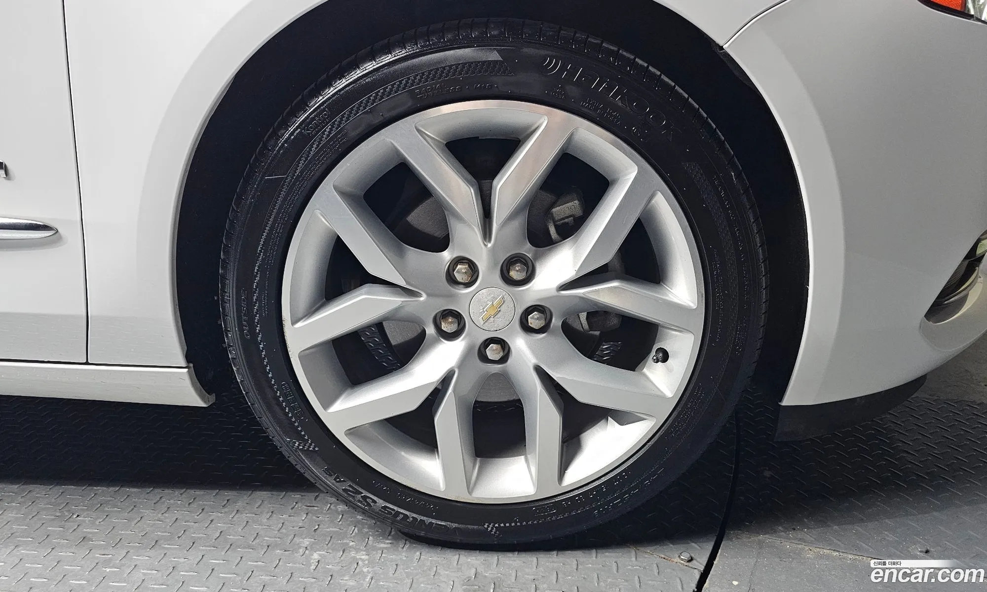 Chevrolet (GM Daewoo) Impala 2016 — 10