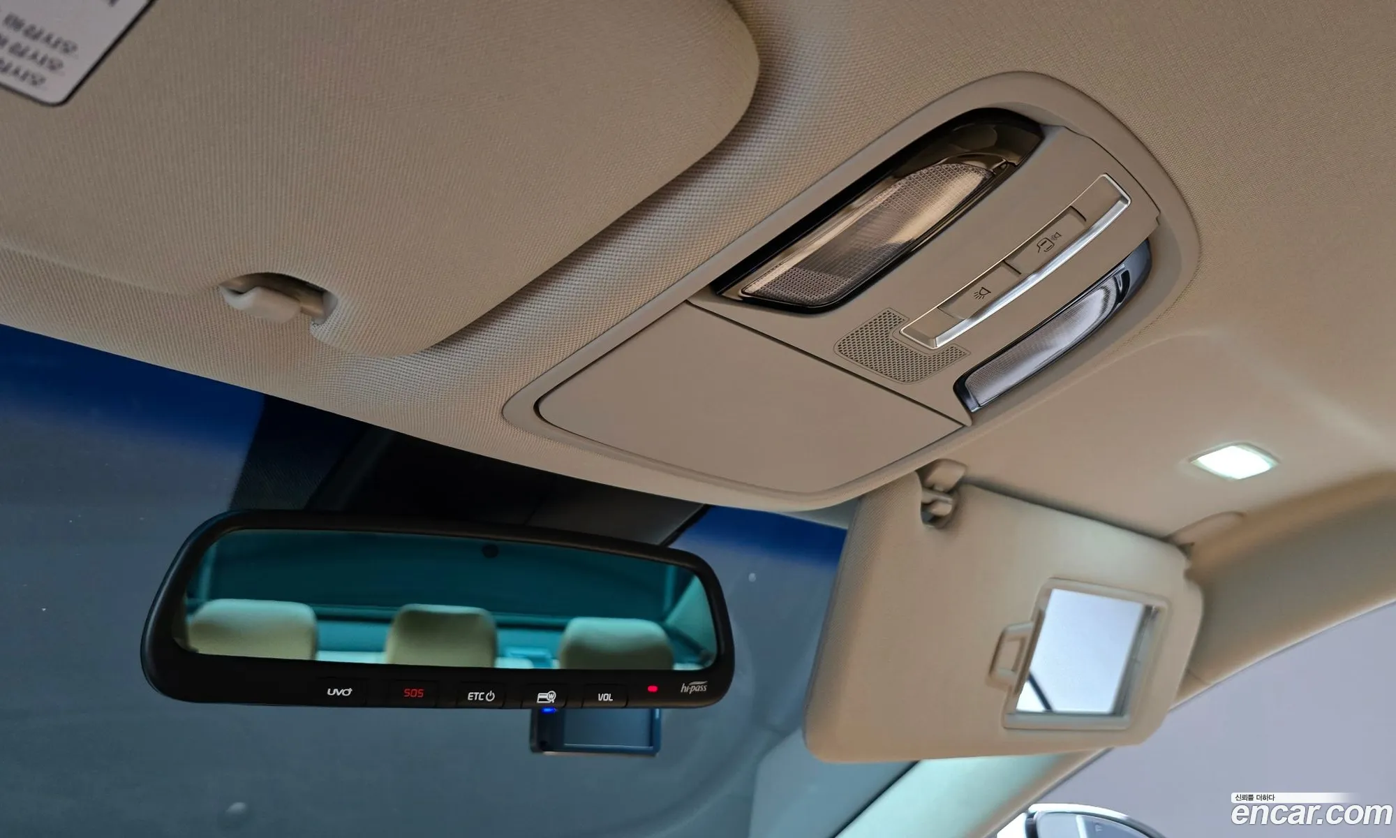 Kia K7 Premier 2020 — 31