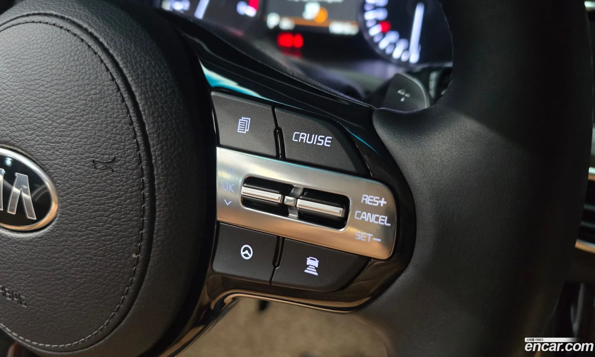 Kia K7 Premier 2020 — 26