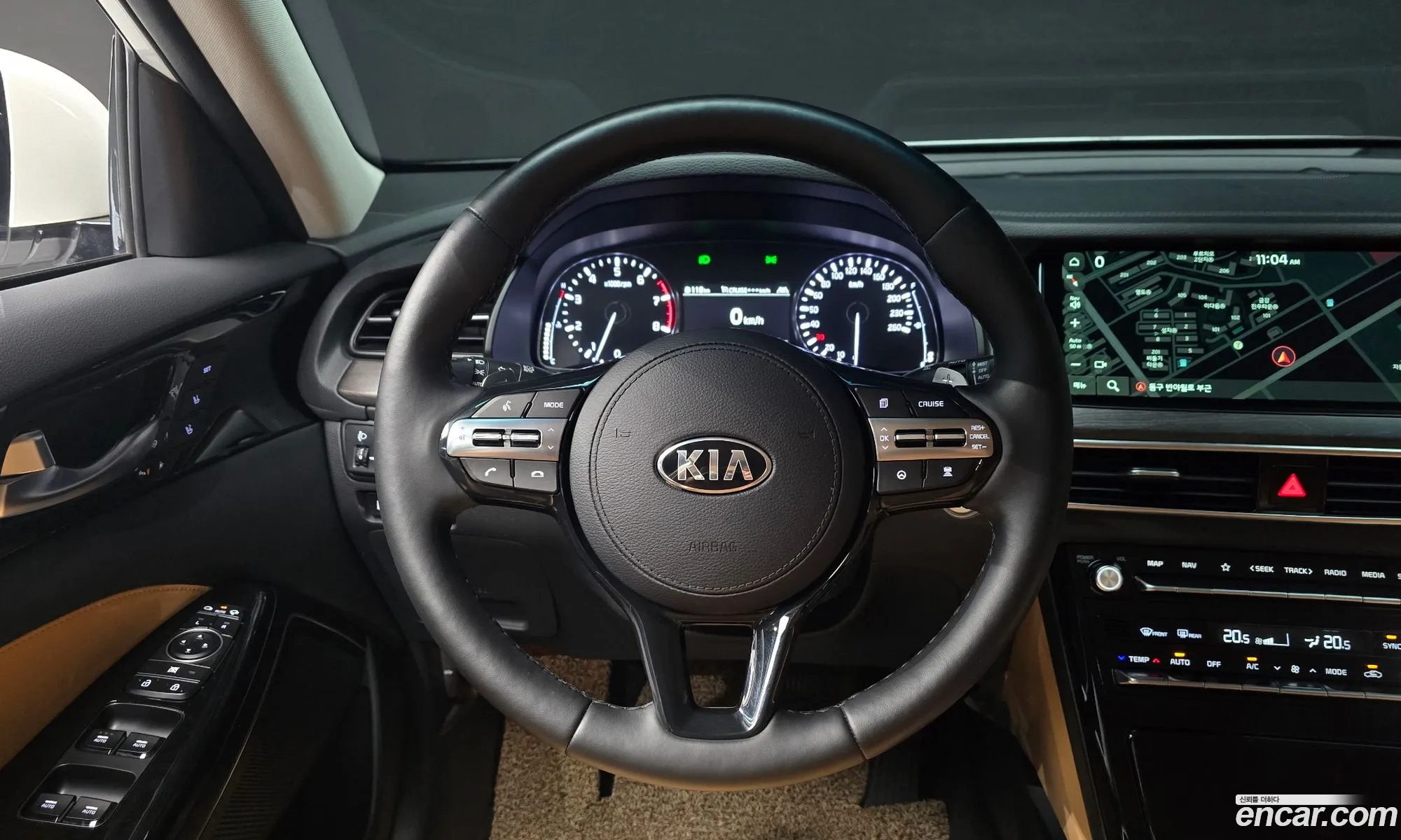 Kia K7 Premier 2020 — 30