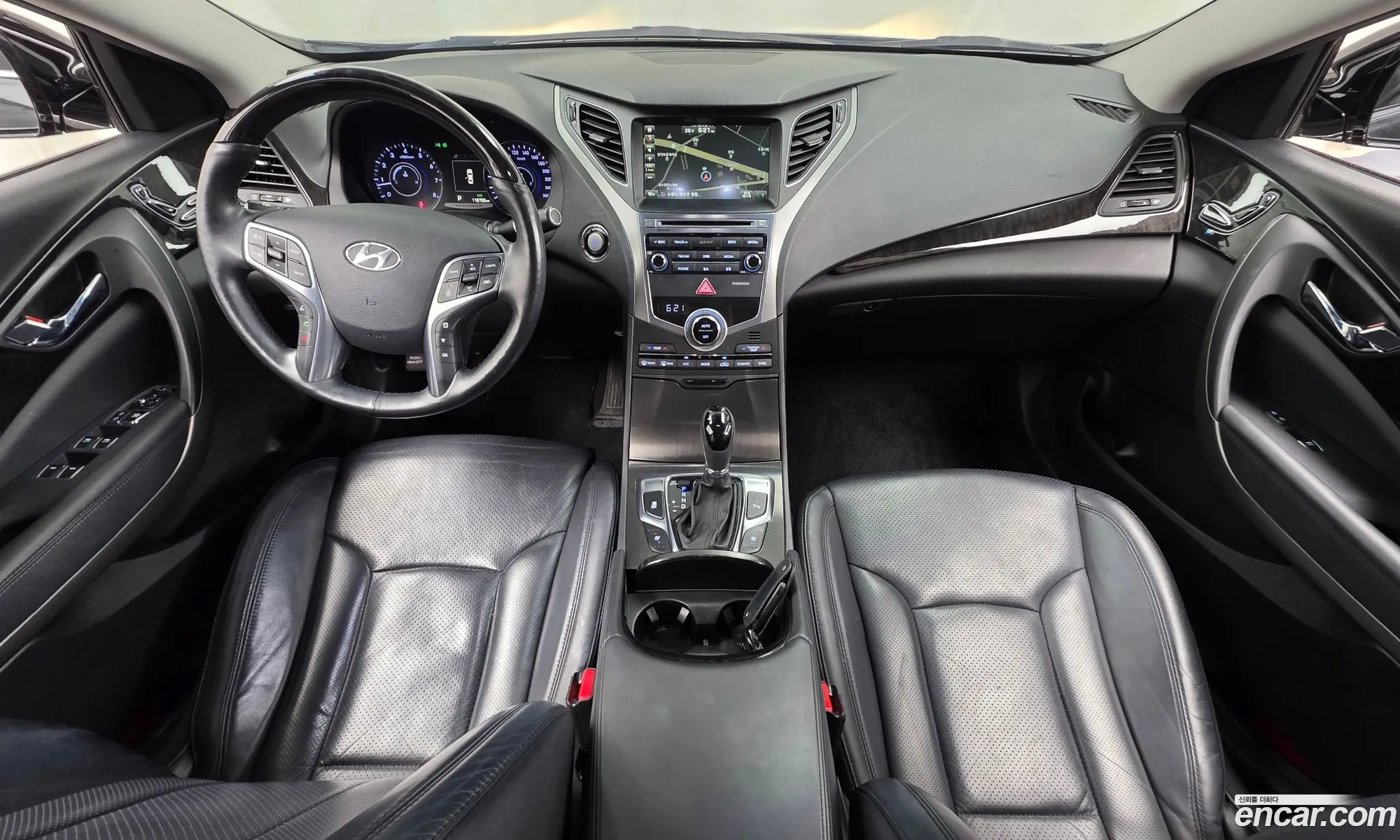 Hyundai Grandeur HG 2016 — 14