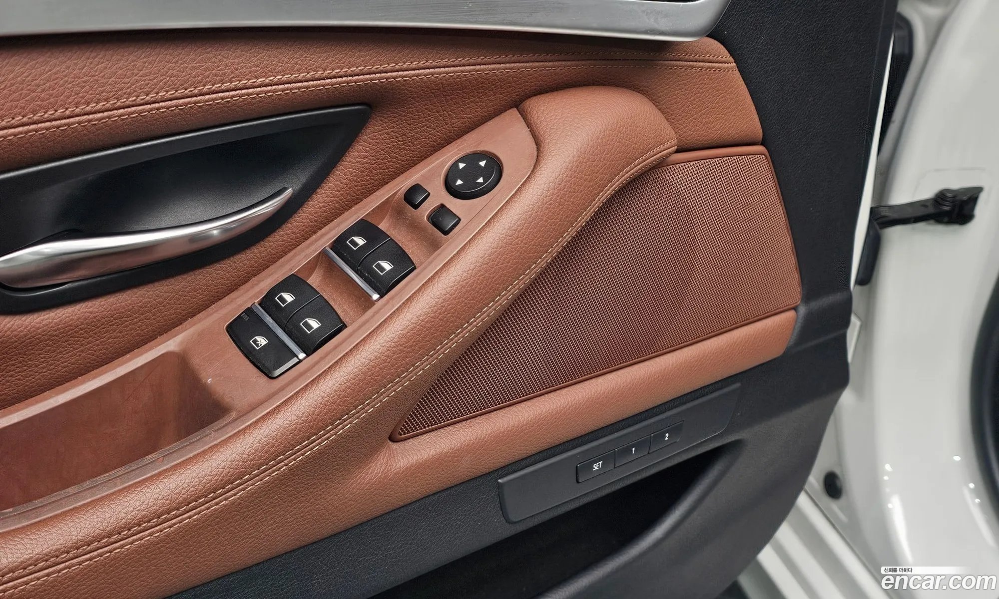 BMW 5 Series 2016 WBA5E7103GG567946 — 2