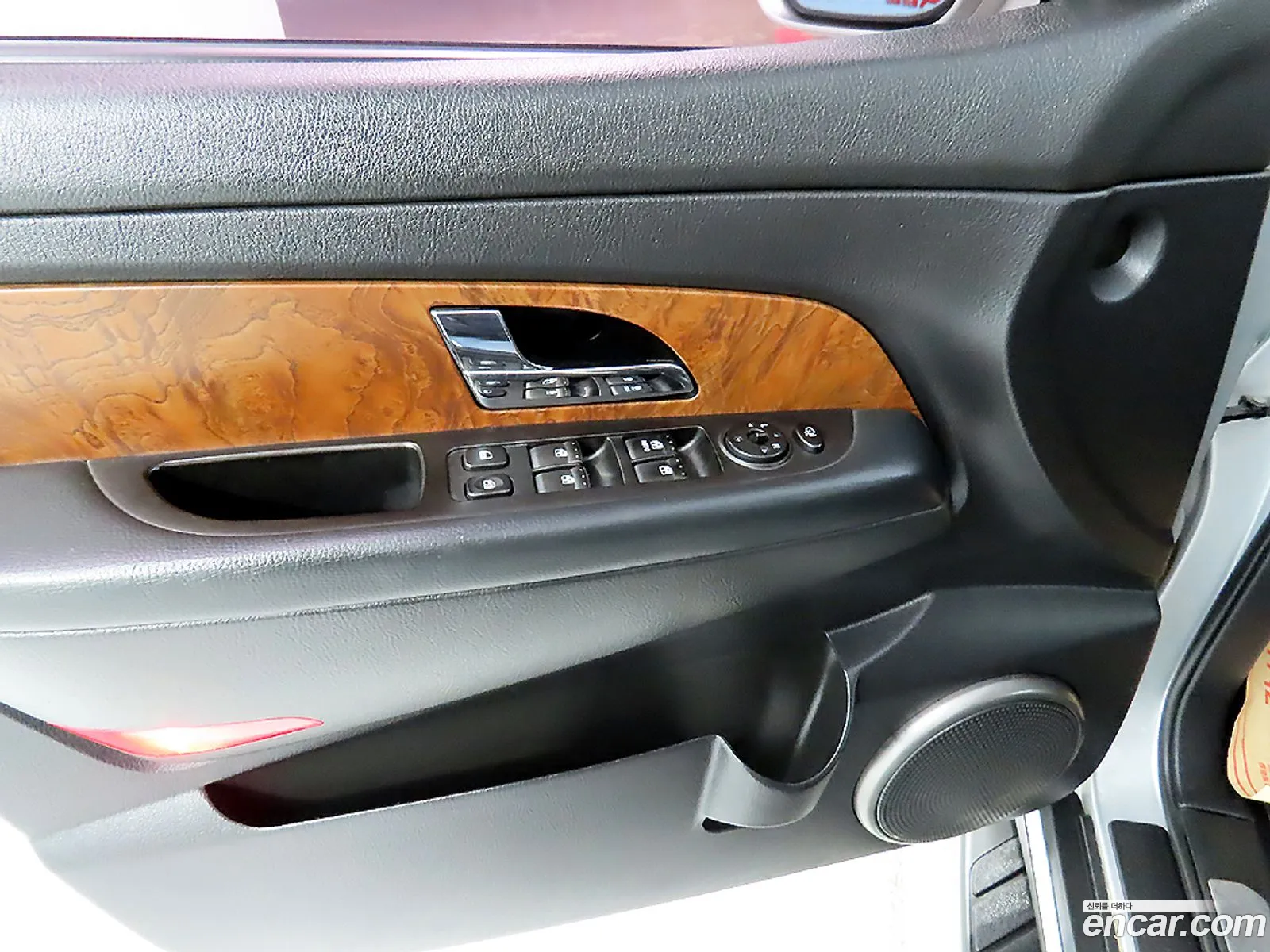 KG Mobility (SsangYong) Rexton W 2016 — 7