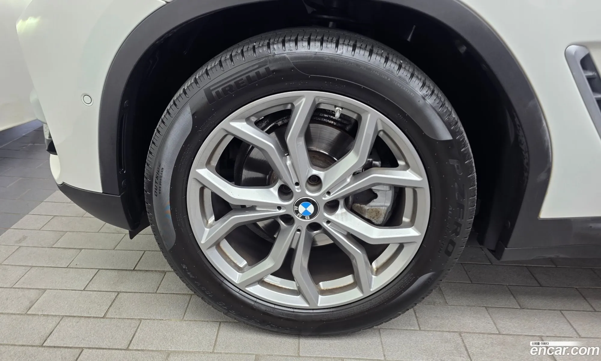 BMW X3 2020 — 24