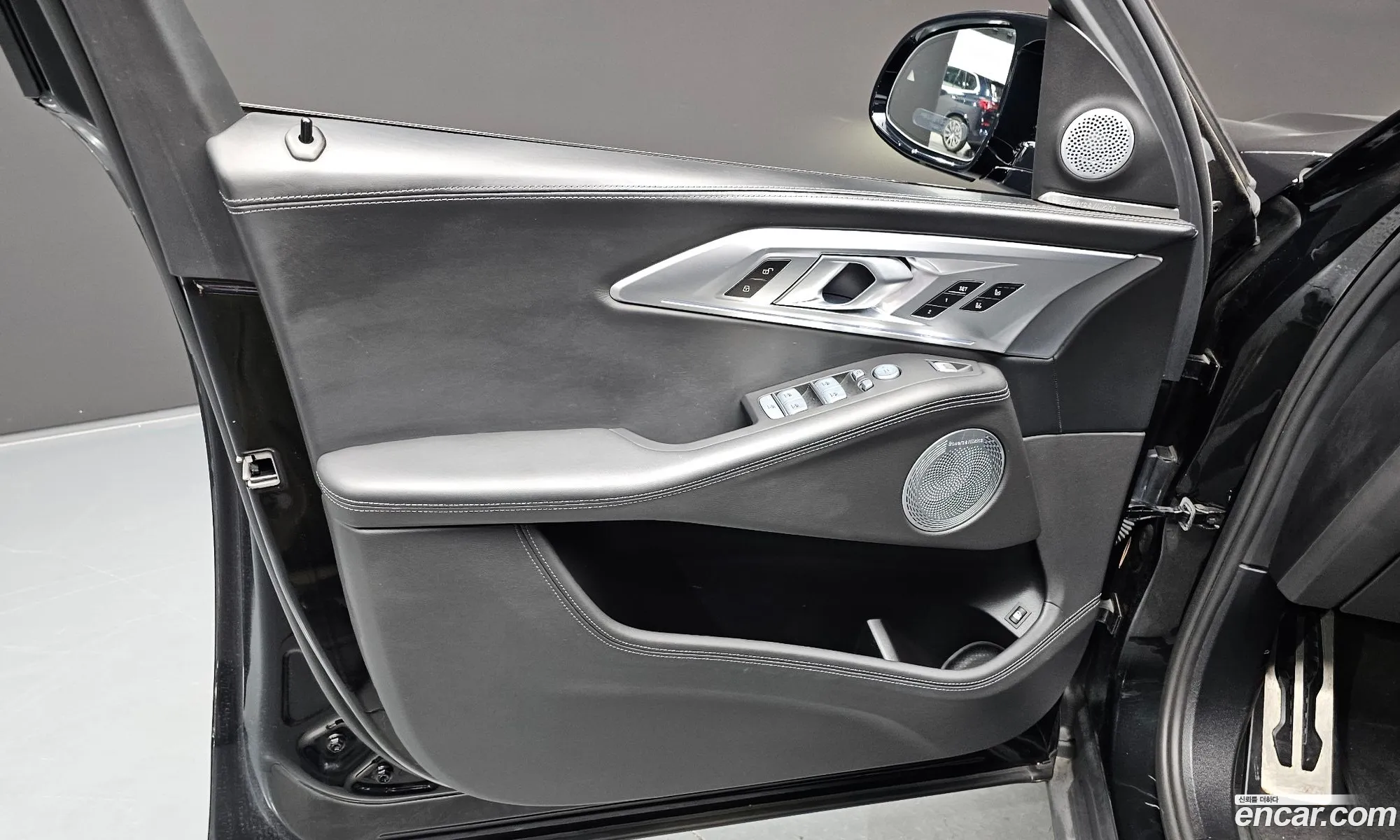 BMW XM 2023 — 10