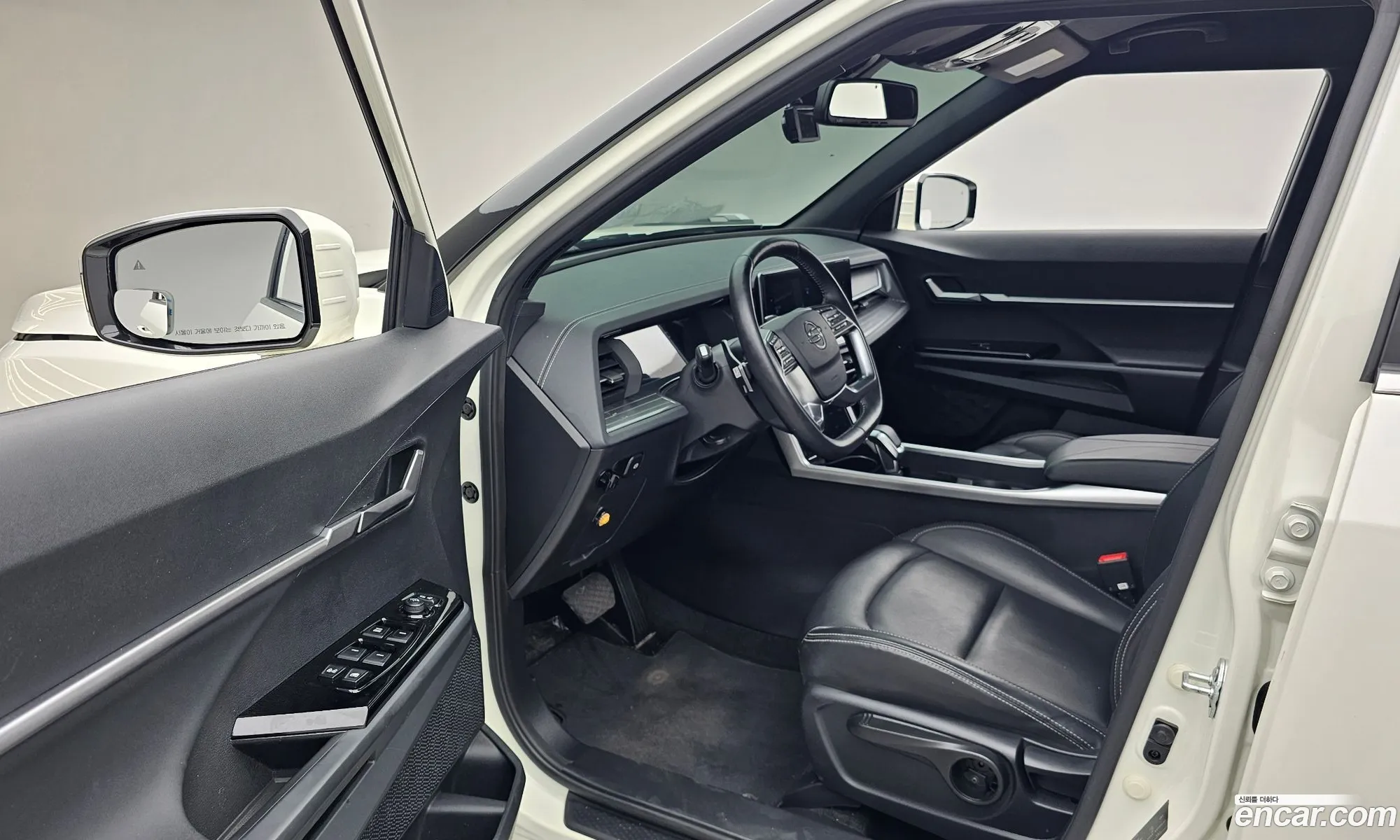 KG Mobility (SsangYong) Torres 2022 — 9