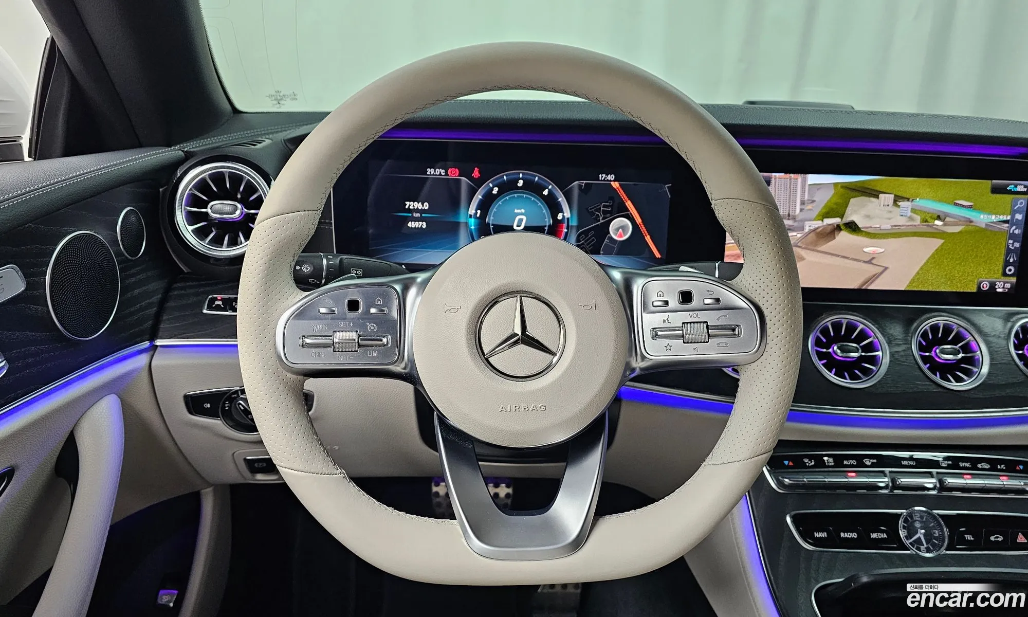 Mercedes-Benz E-Class W213 2020 — 22