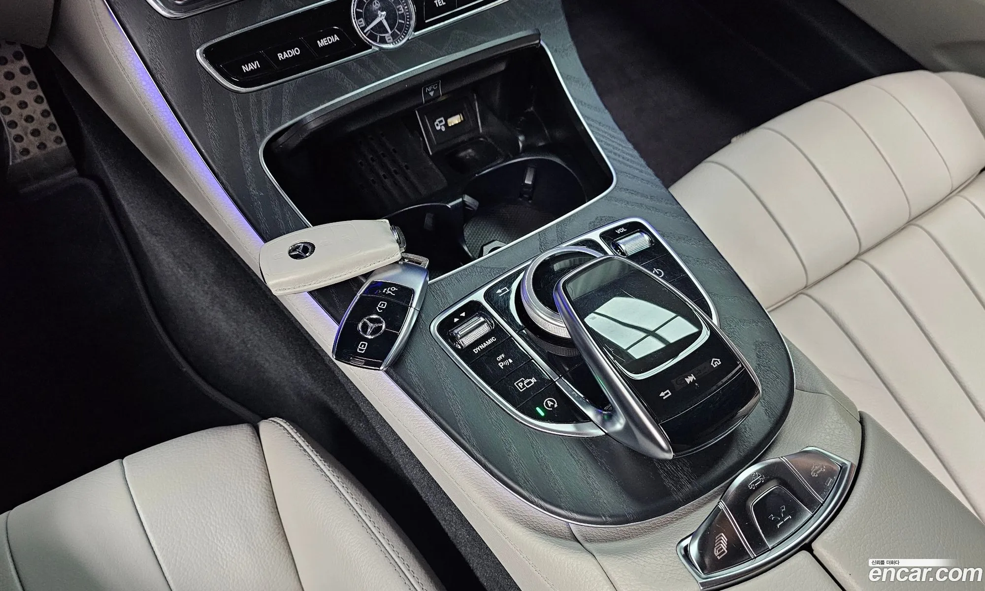 Mercedes-Benz E-Class W213 2020 — 27
