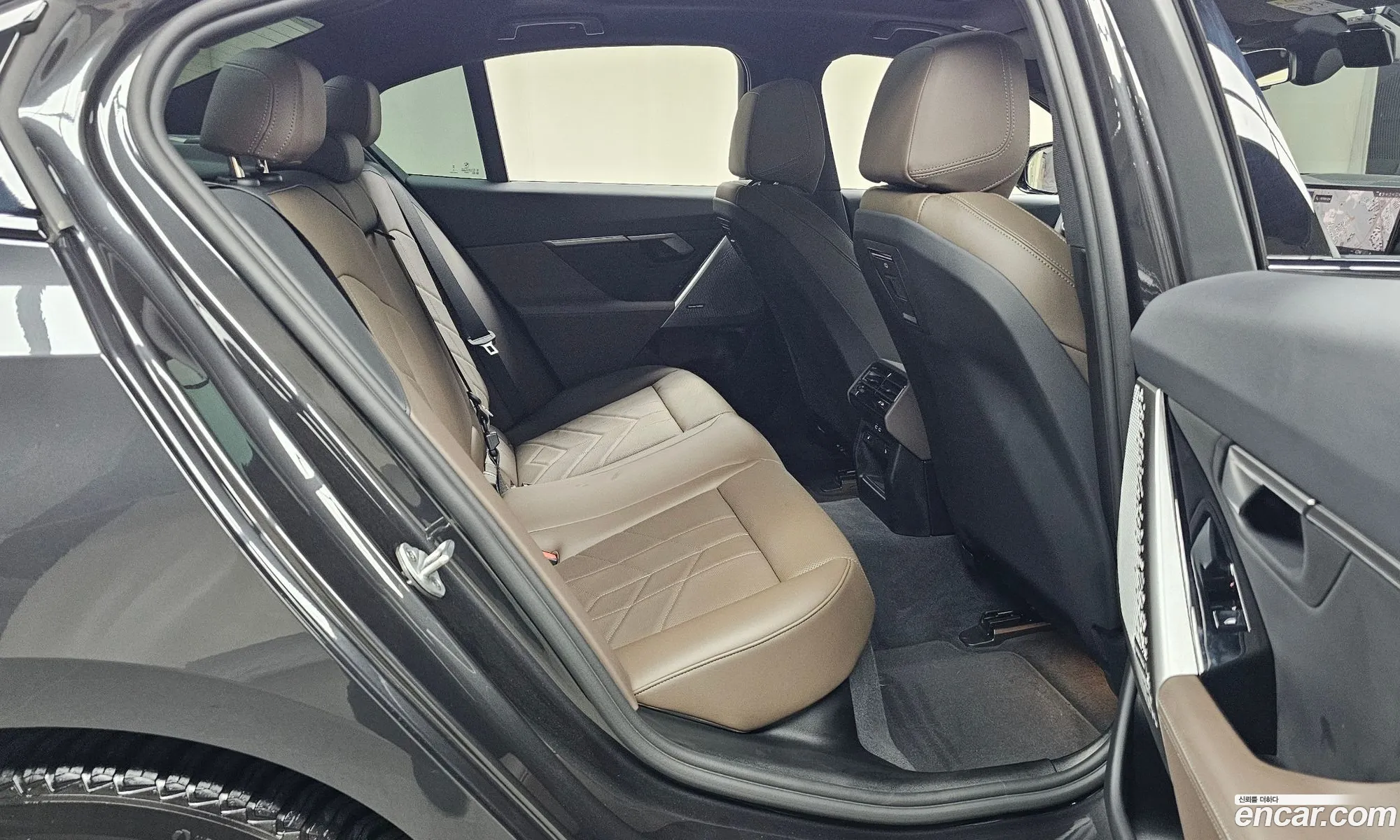 BMW 5 Series 2025 — 2