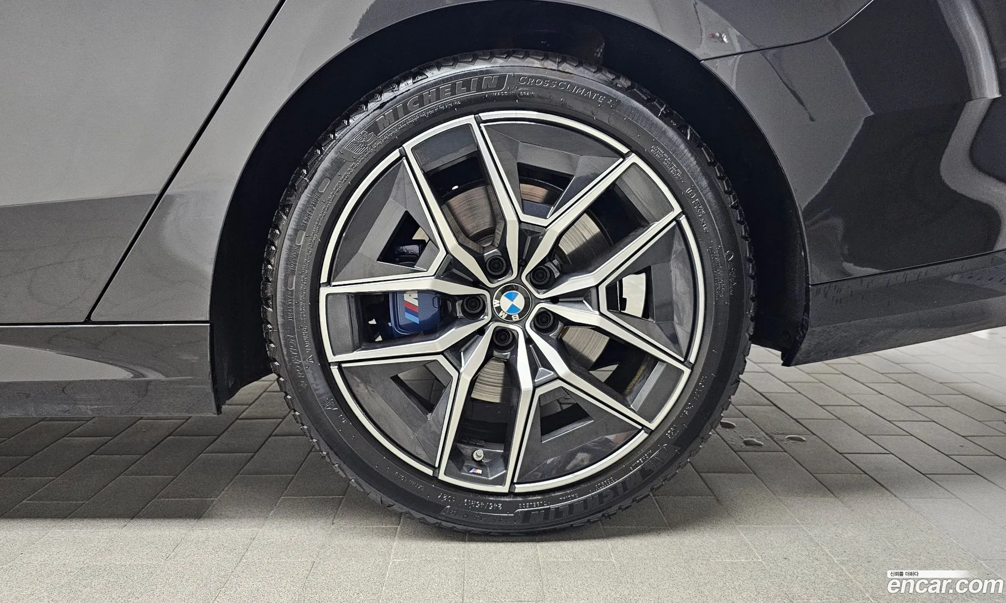 BMW 5 Series 2025 — 31