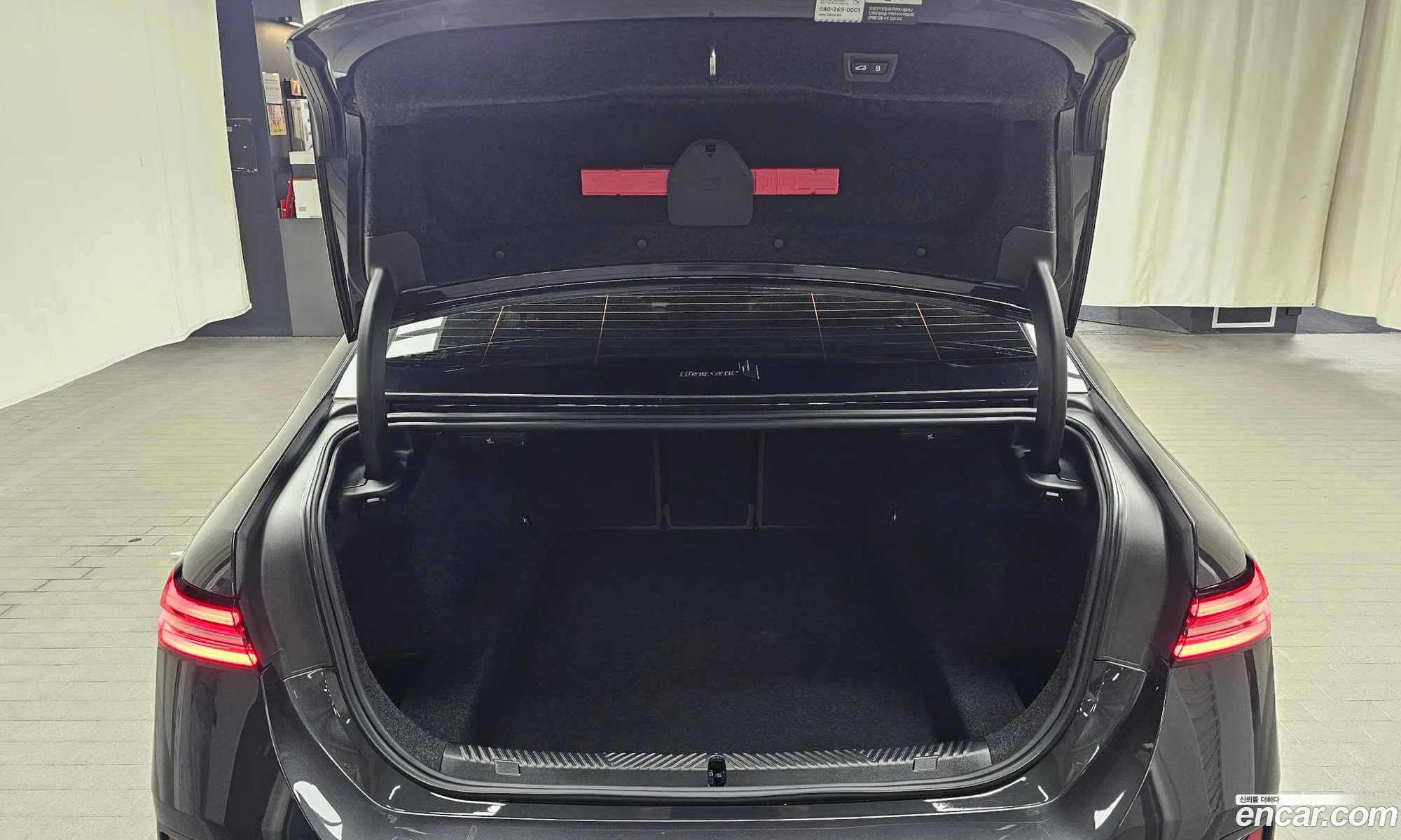 BMW 5 Series 2025 — 27