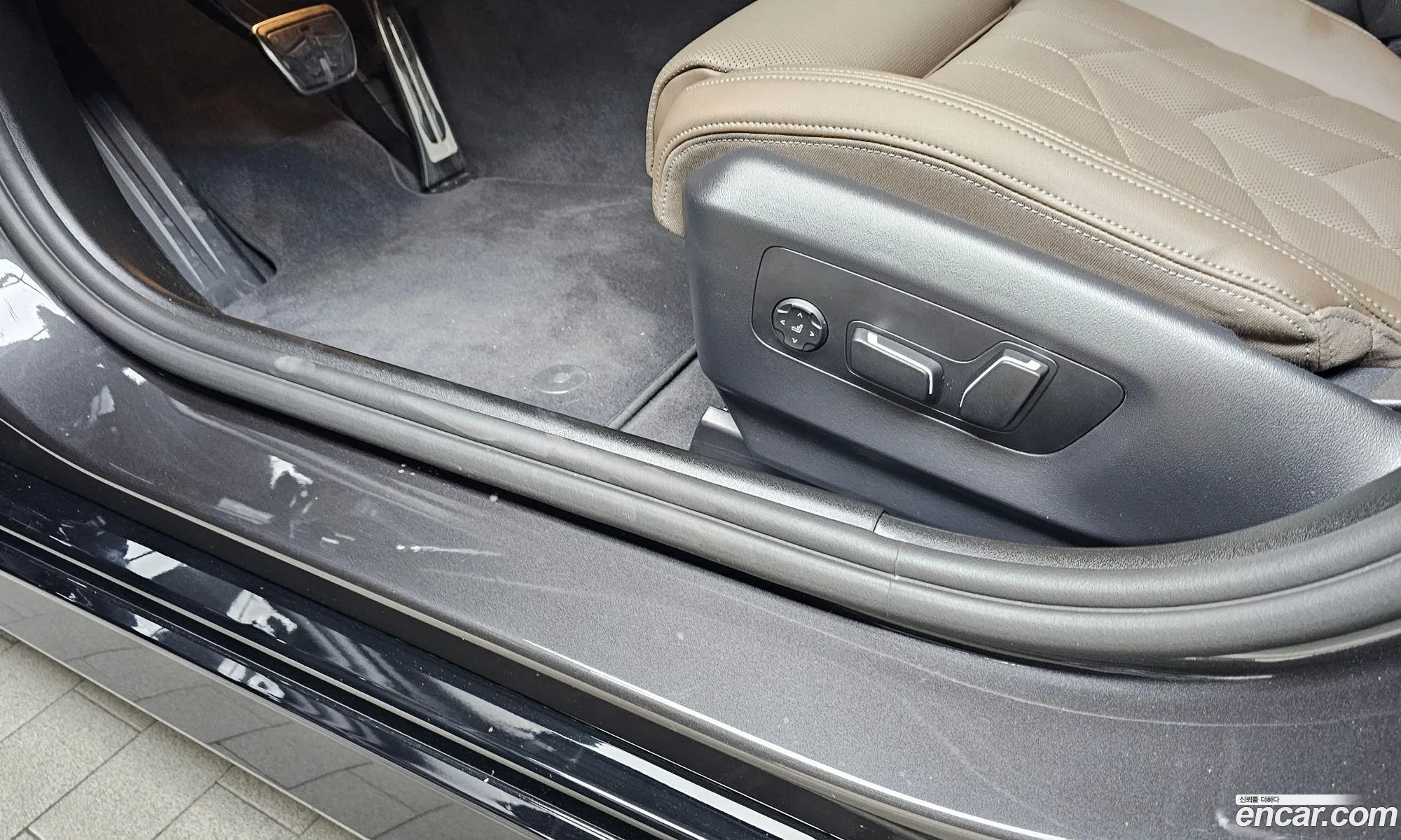 BMW 5 Series 2025 — 30