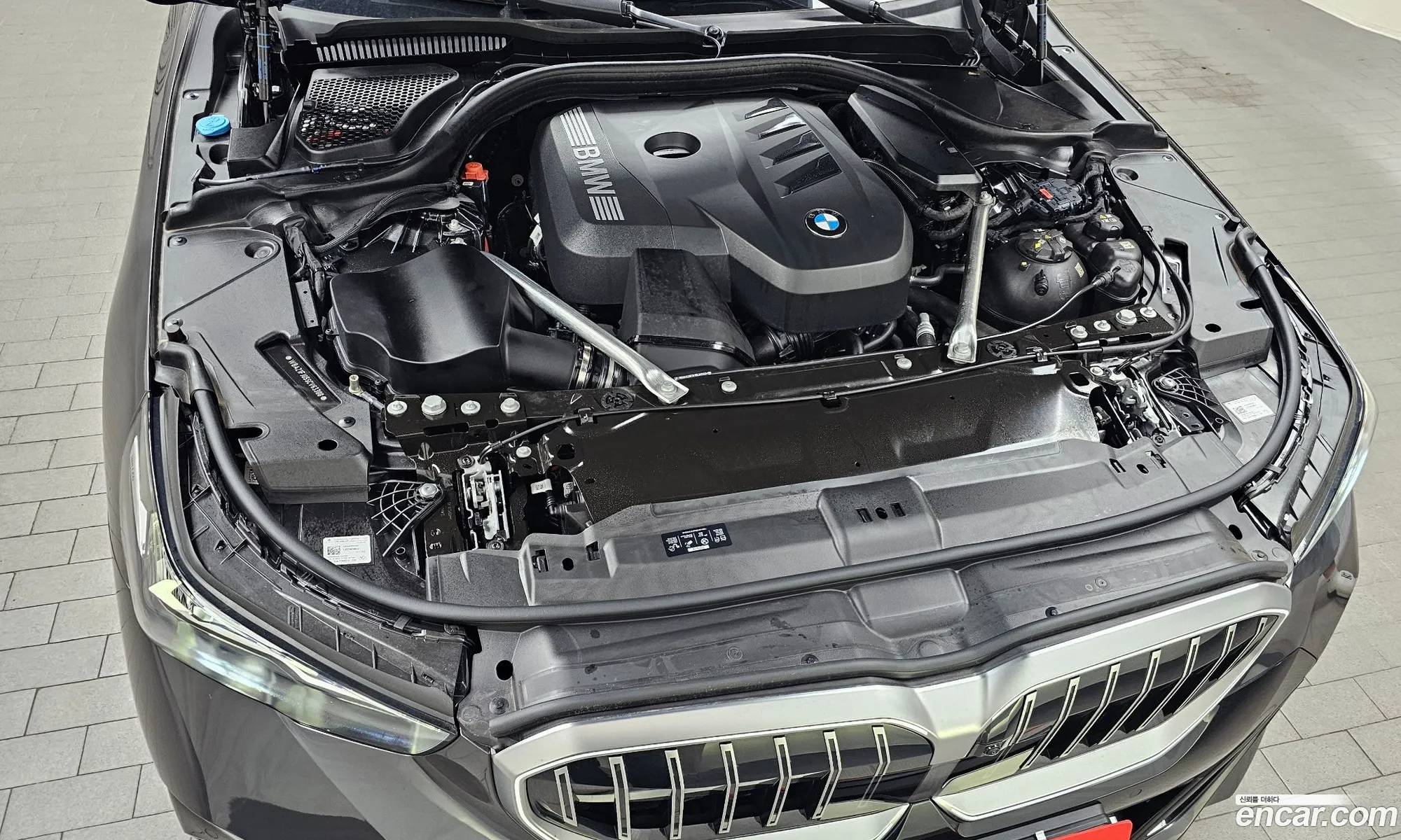 BMW 5 Series 2025 — 8