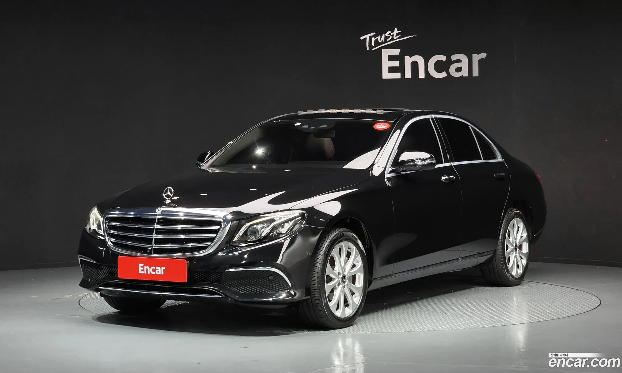Mercedes-Benz E-Class W213 2018 — 31