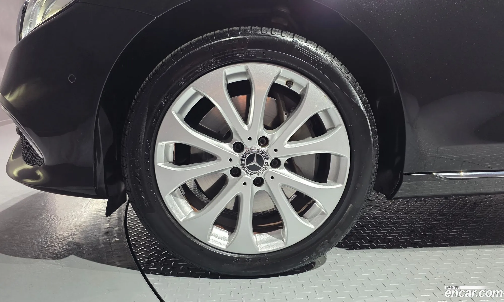 Mercedes-Benz E-Class W213 2018 — 29