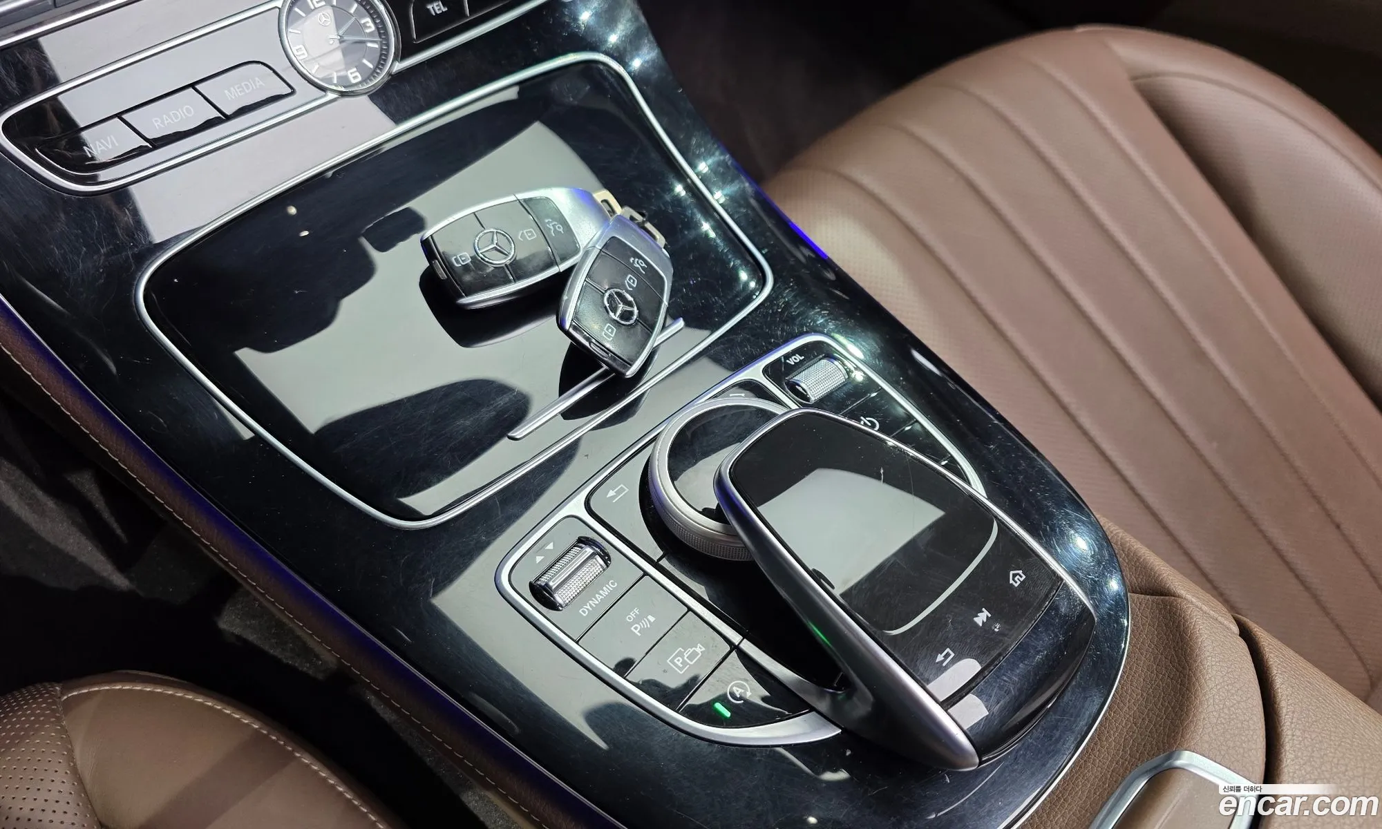 Mercedes-Benz E-Class W213 2018 — 32