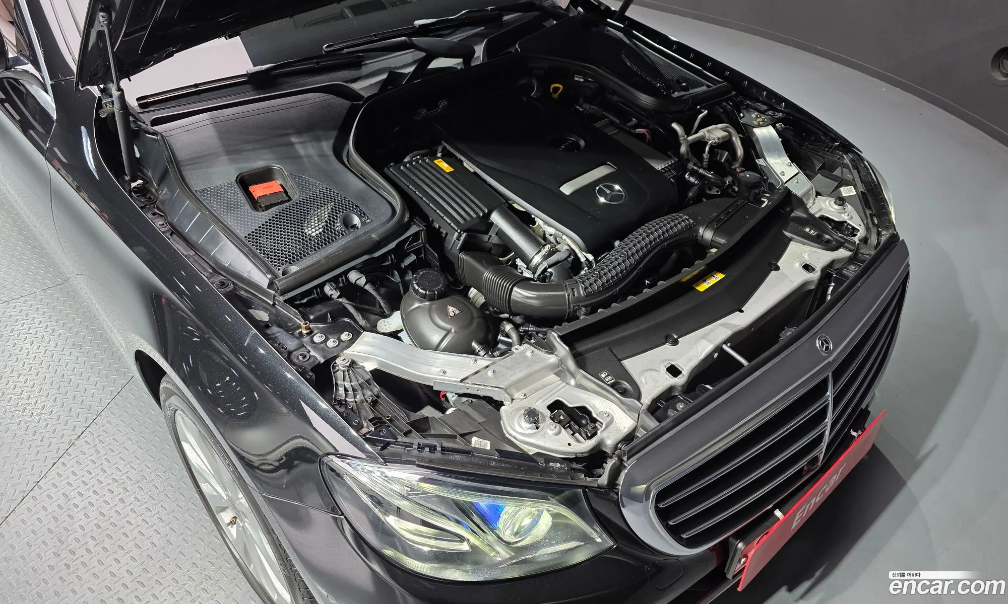Mercedes-Benz E-Class W213 2018 — 16