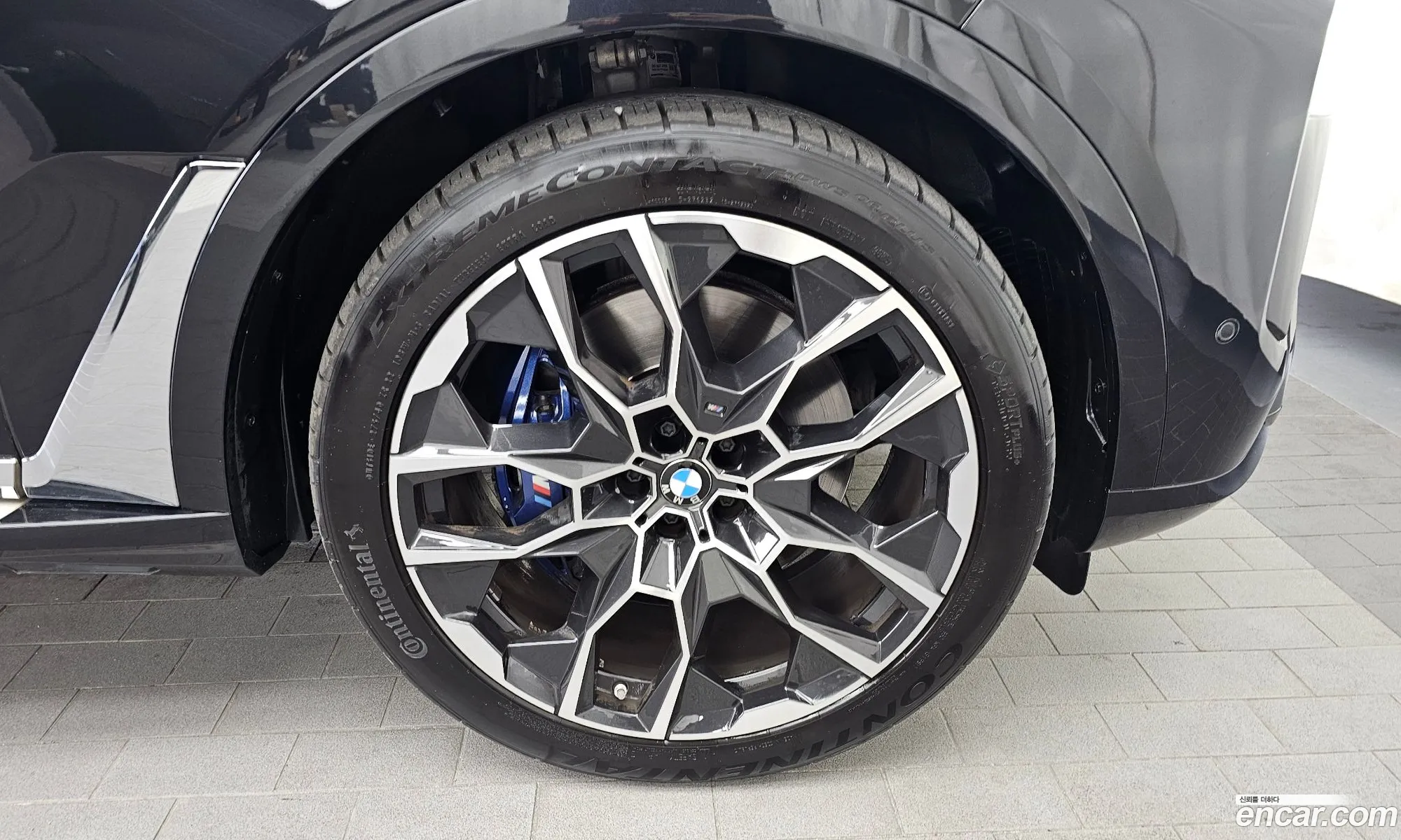 BMW X7 2023 — 9