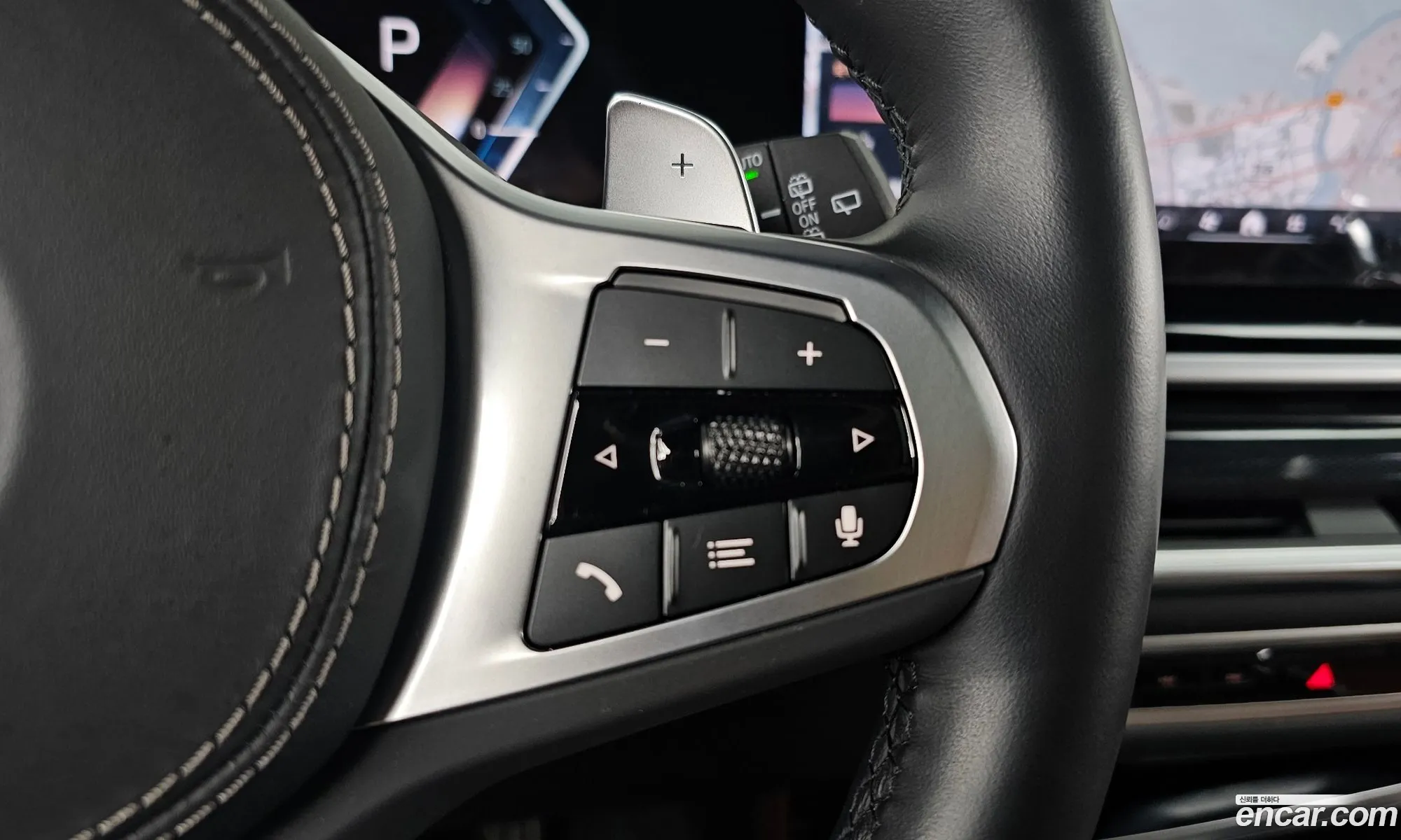BMW X7 2023 — 18