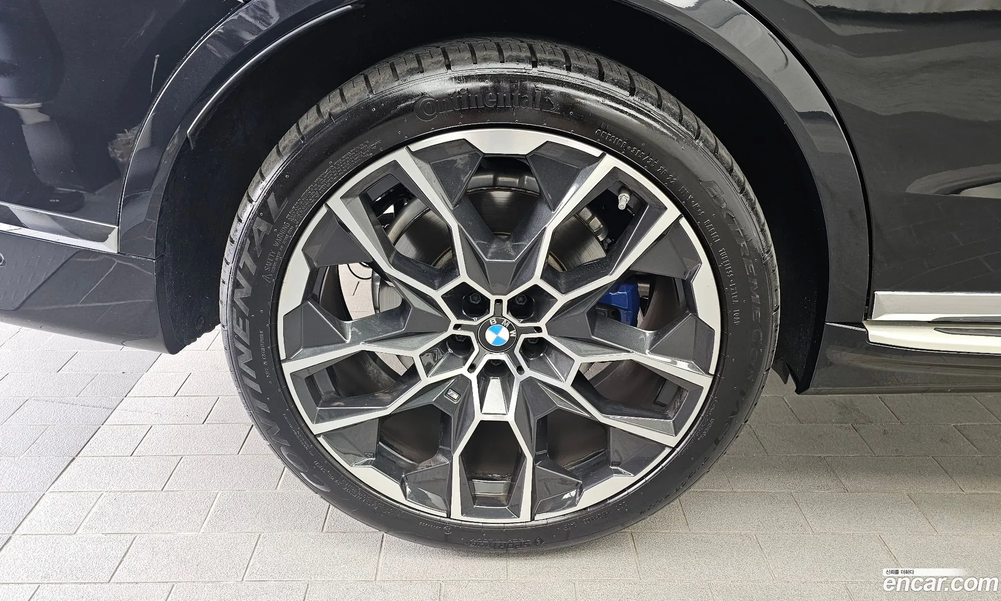 BMW X7 2023 — 16