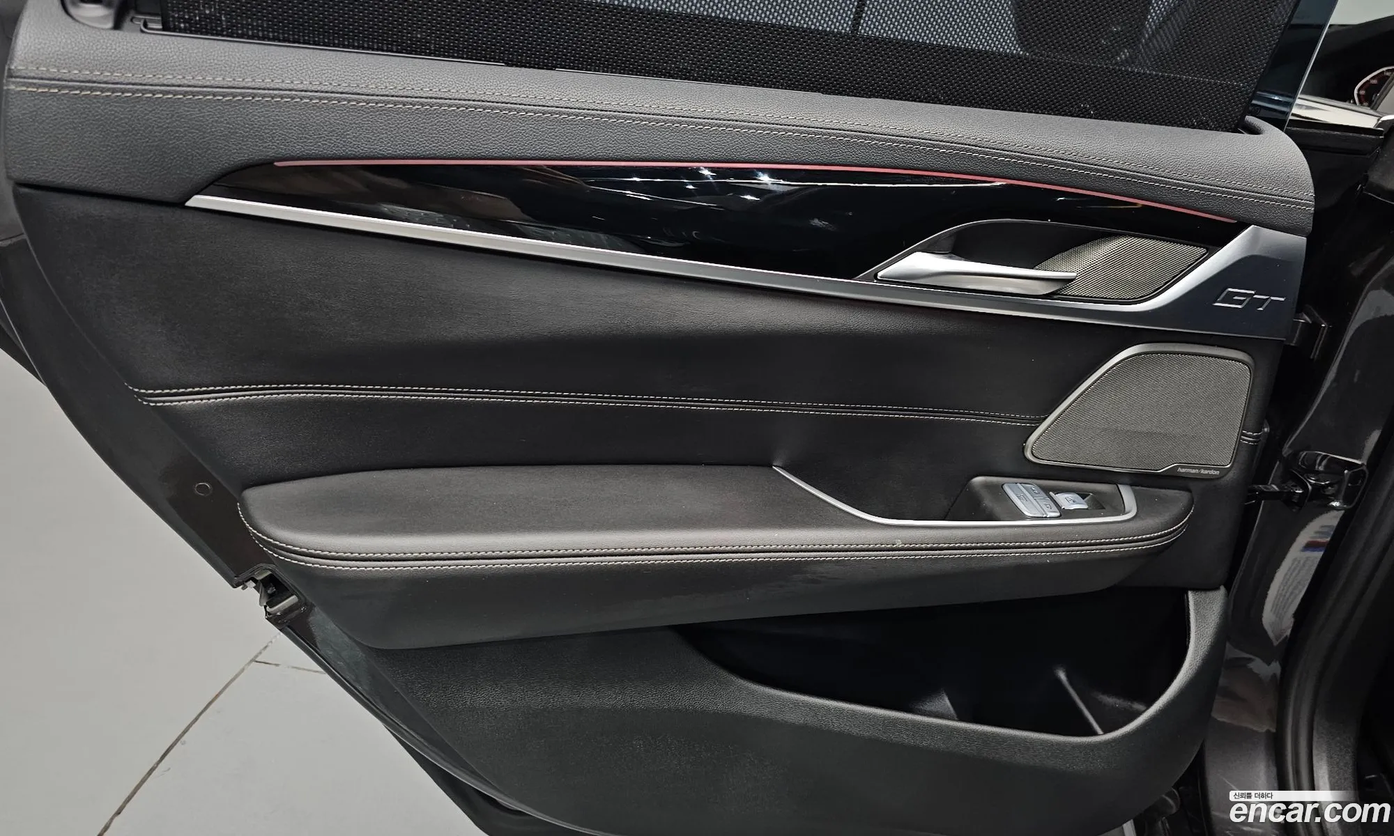 BMW 6 Series GT 2023 — 26
