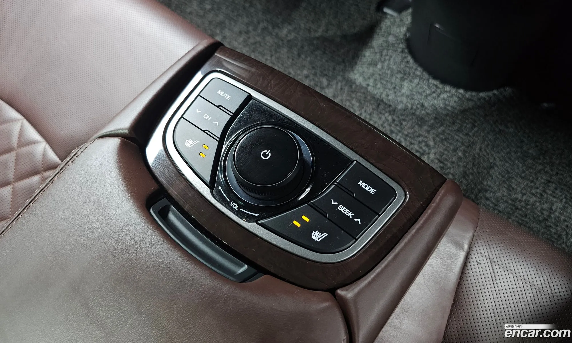 Hyundai Aslan 2015 — 15