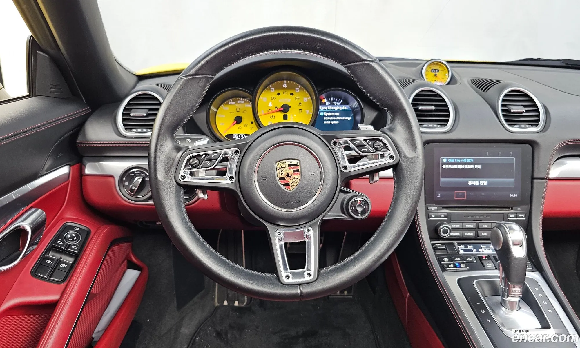 Porsche 718 Boxster 2019 WP0CB2987LS225262 — 25
